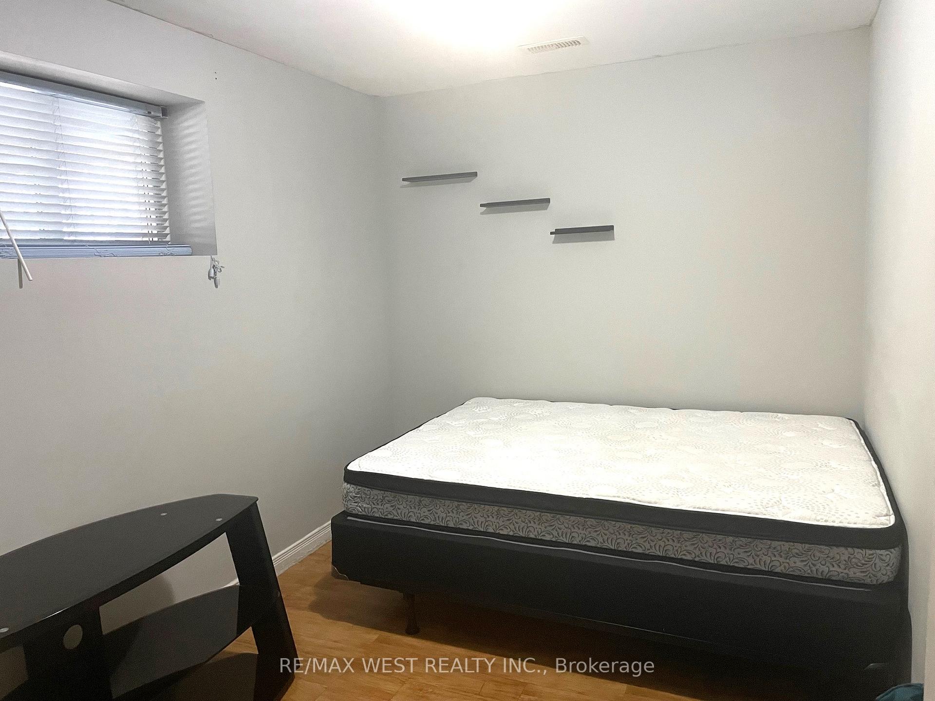 Photo 14 of Unit Bsmt, 34 Clune Place, Whitby, Pringle Creek — HOMEH