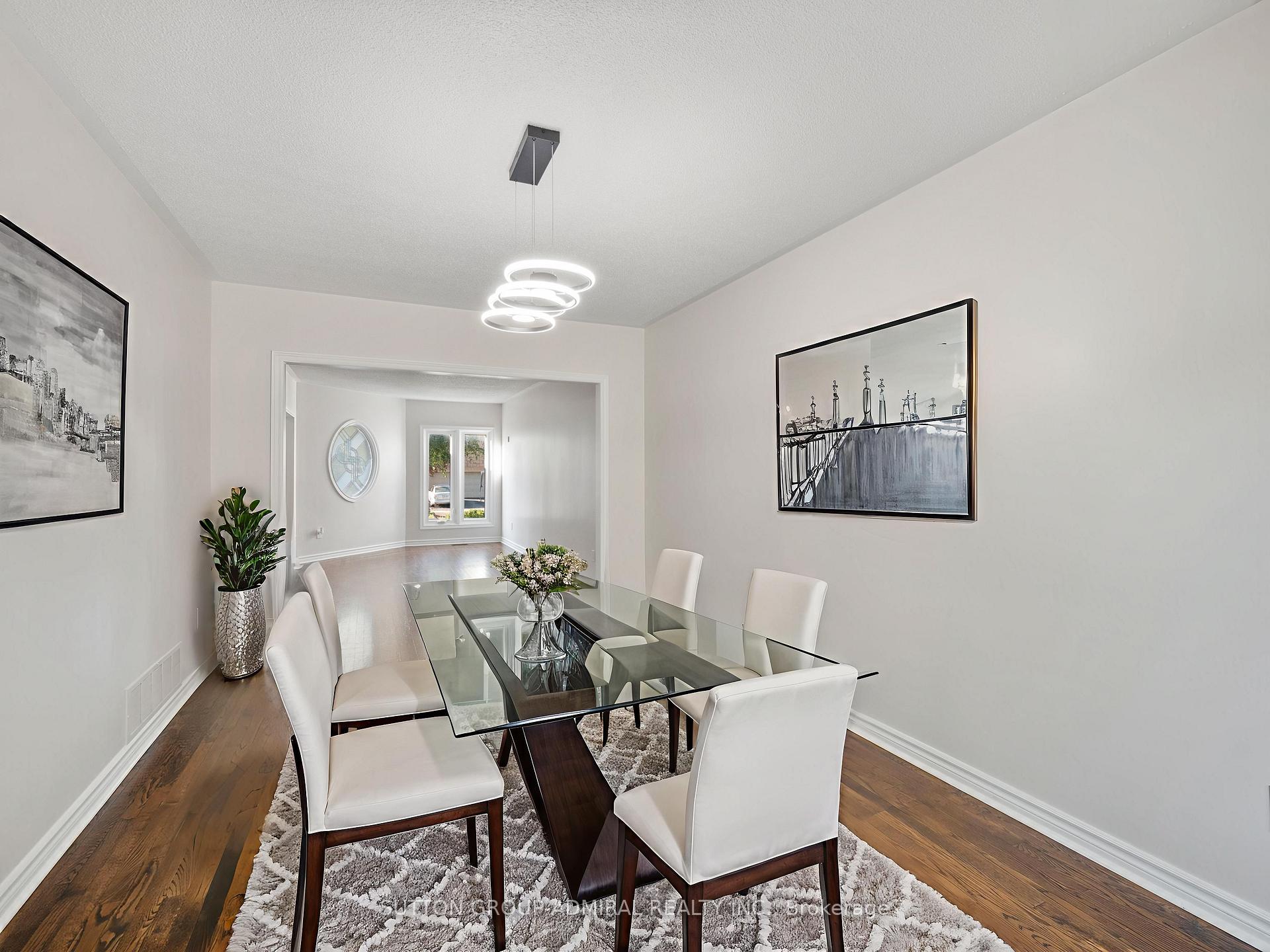 Photo 7 of 67 Venice Crescent, Vaughan, Beverley Glen — HOMEH