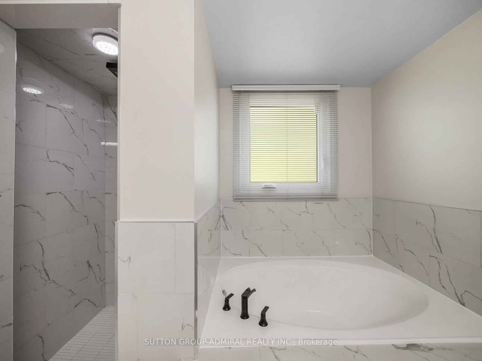 Photo 18 of 67 Venice Crescent, Vaughan, Beverley Glen — HOMEH