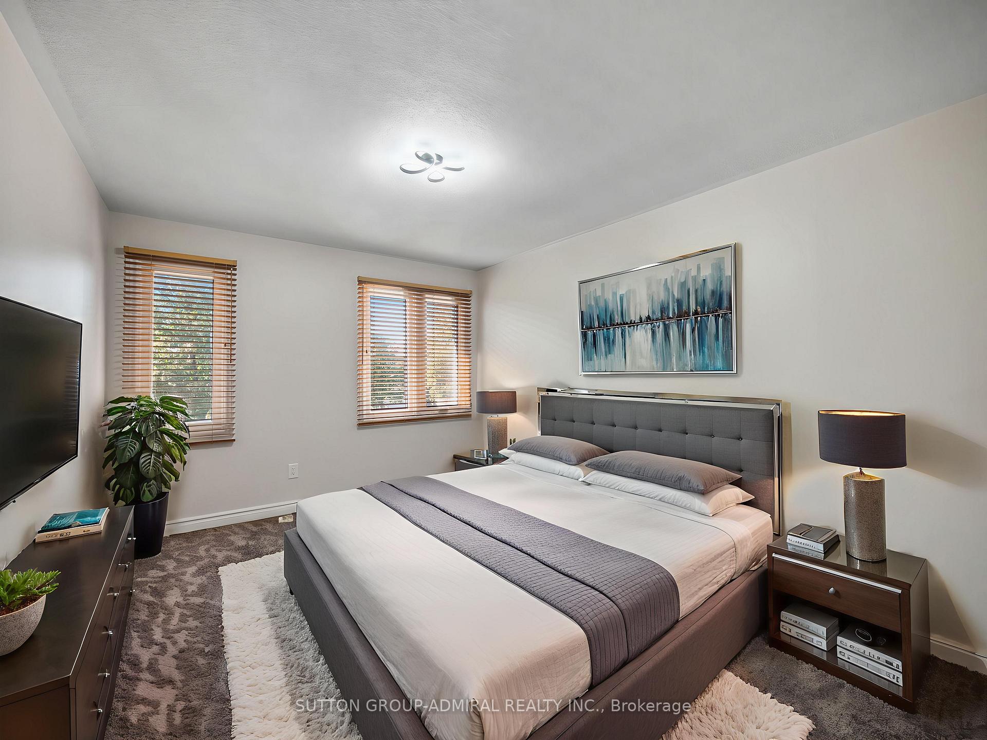 Photo 21 of 67 Venice Crescent, Vaughan, Beverley Glen — HOMEH