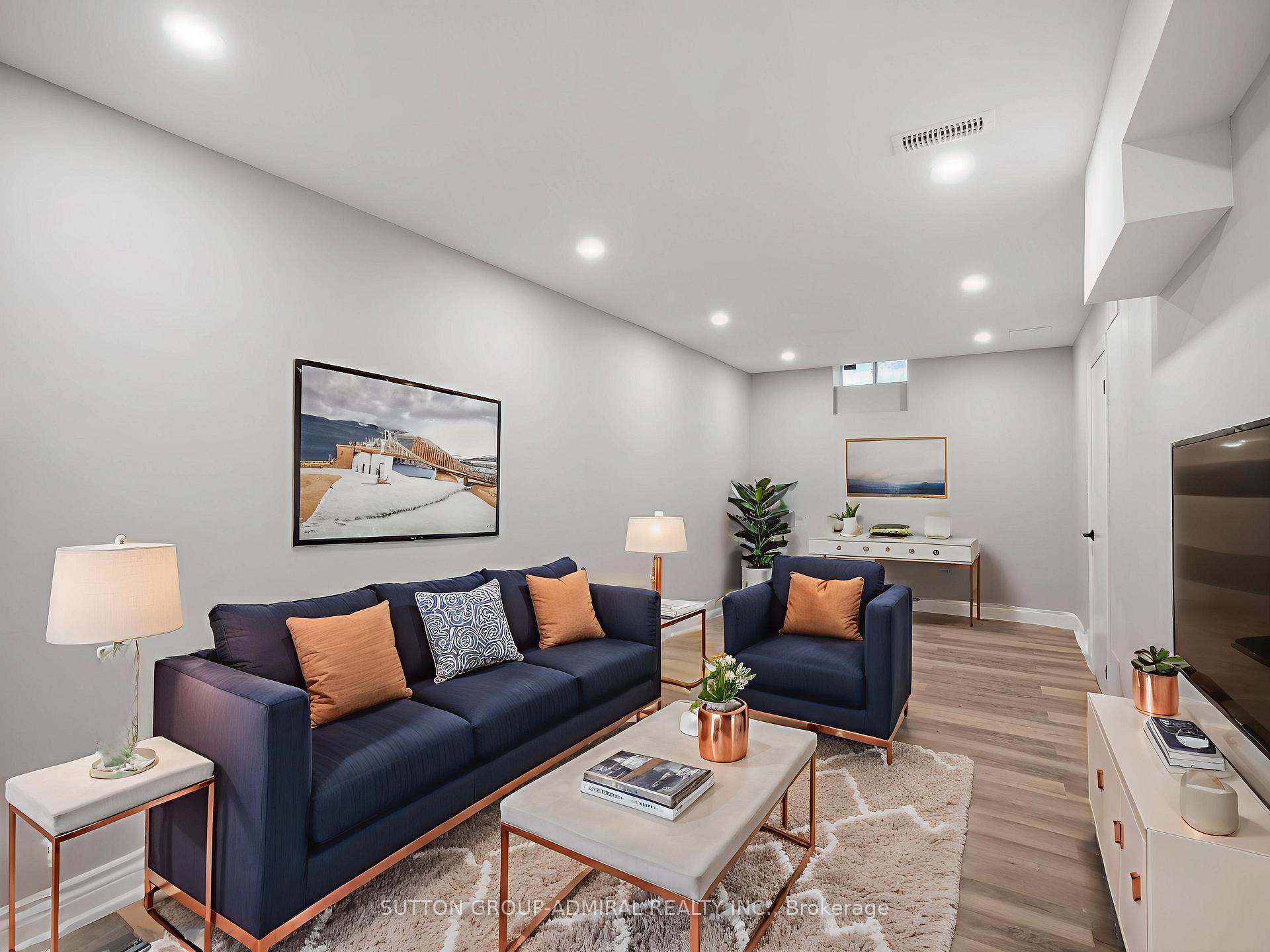Photo 26 of 67 Venice Crescent, Vaughan, Beverley Glen — HOMEH
