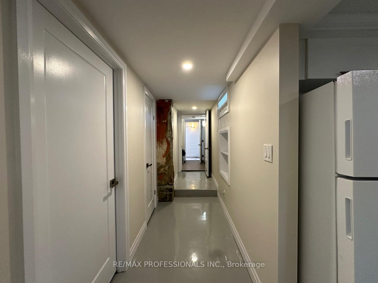 Photo 3 of Unit 4, 213 Pine Street, Whitby, Downtown Whitby — HOMEH