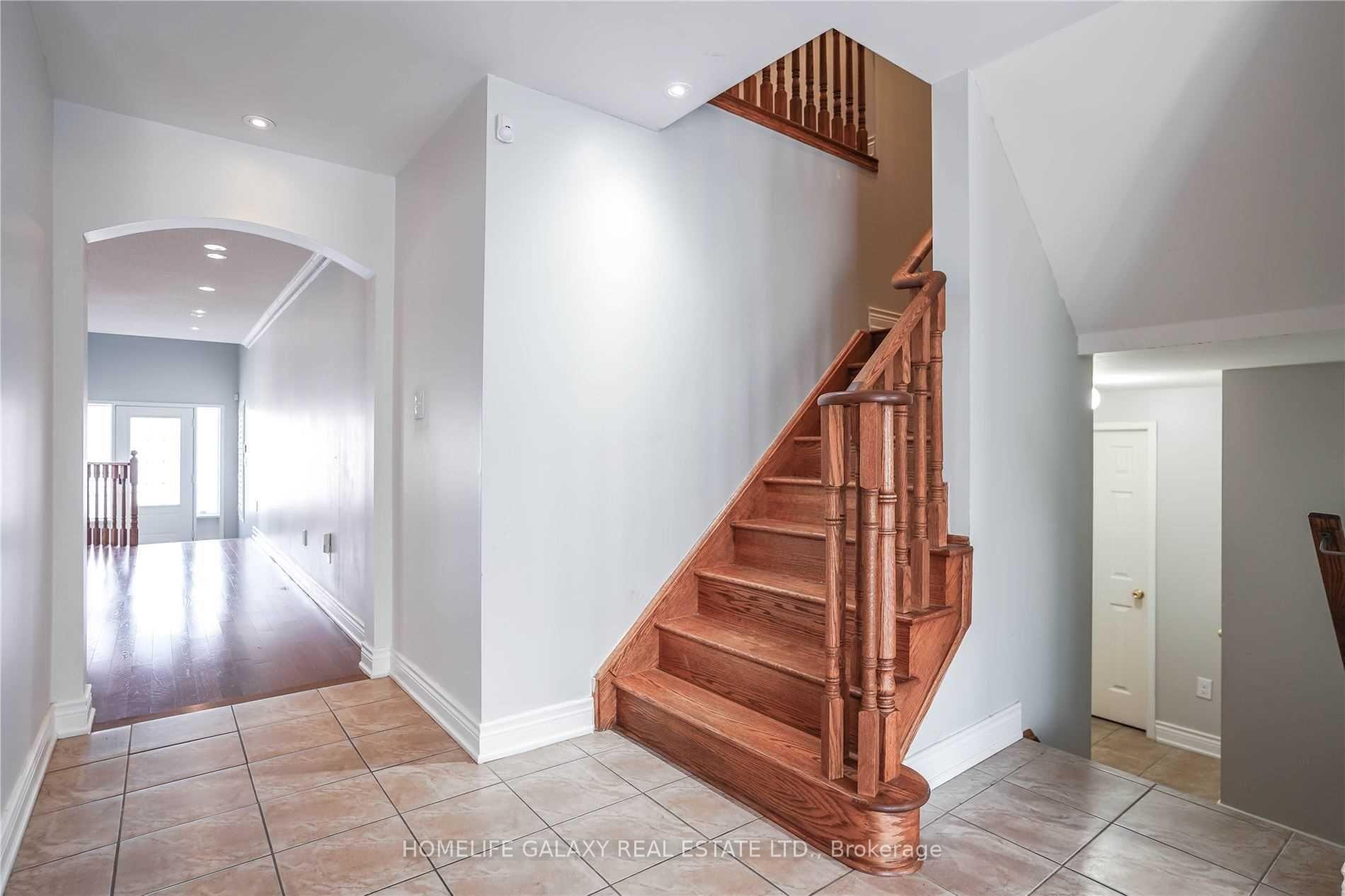 Photo 7 of Unit Main, 39 Mosely Crescent, Ajax, Central East — HOMEH