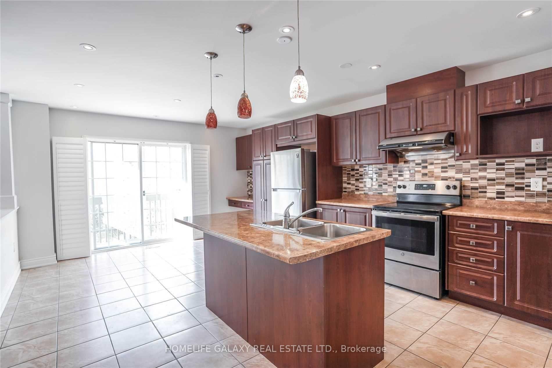Photo 8 of Unit Main, 39 Mosely Crescent, Ajax, Central East — HOMEH