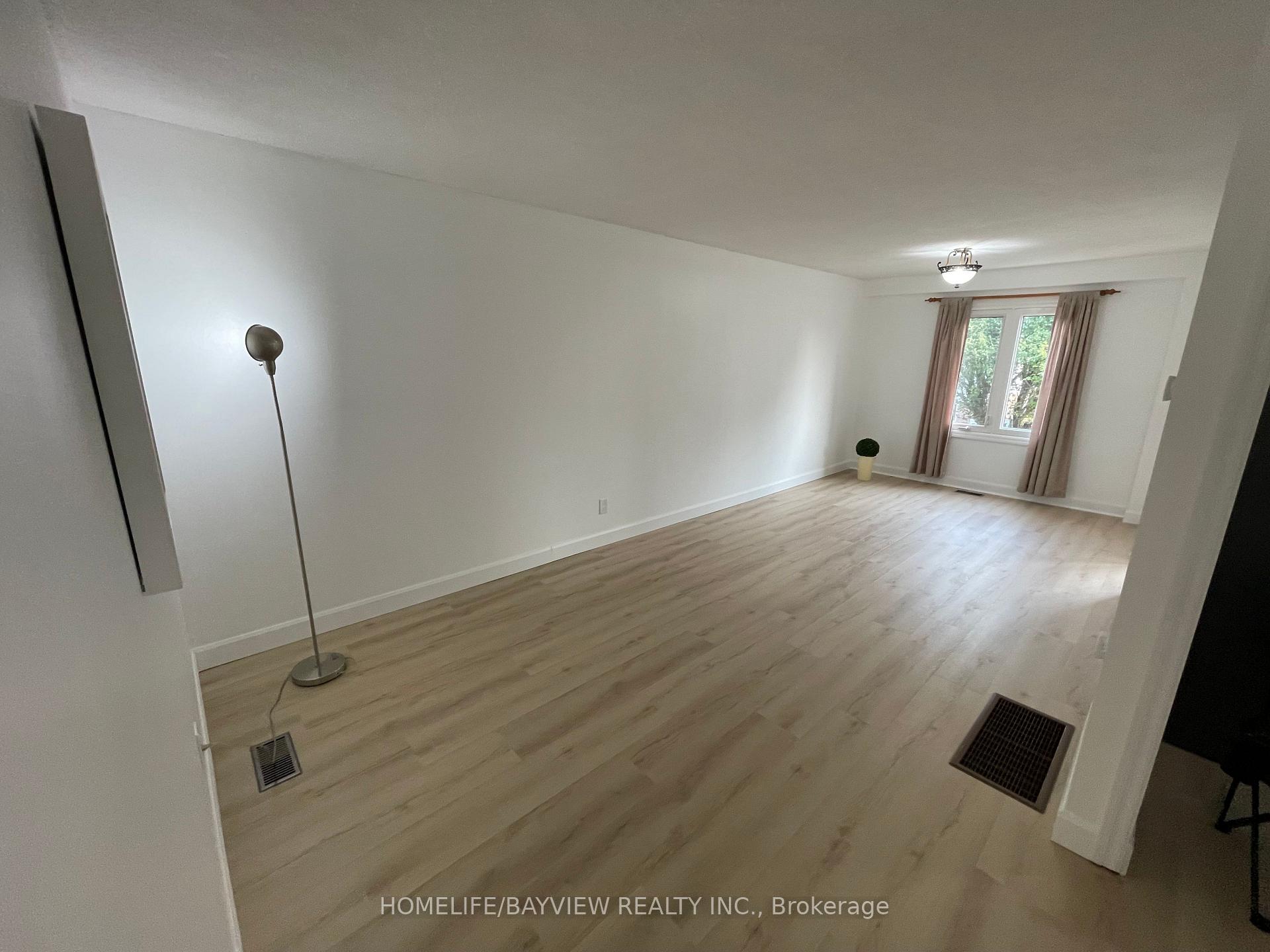 Photo 2 of 43 Sawdon Drive, Whitby, Blue Grass Meadows — HOMEH