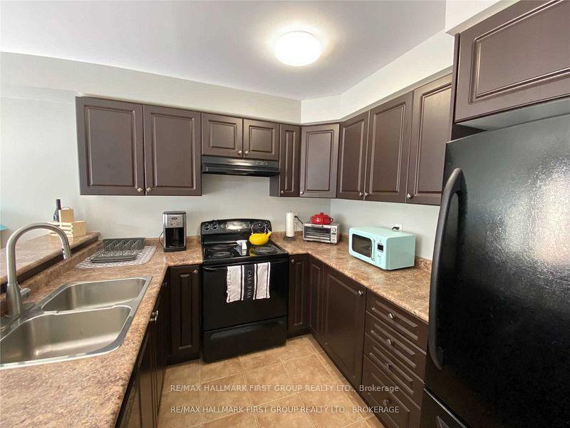 Photo 4 of 6 Devlin Crescent, Whitby, Blue Grass Meadows — HOMEH