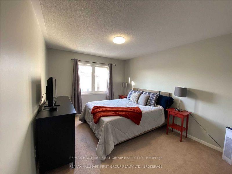 Photo 7 of 6 Devlin Crescent, Whitby, Blue Grass Meadows — HOMEH