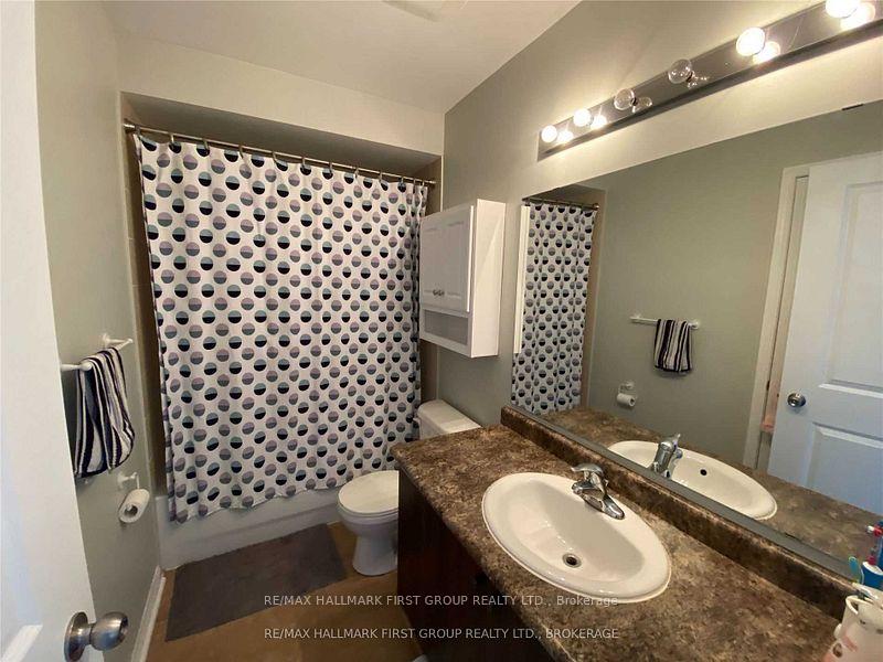 Photo 8 of 6 Devlin Crescent, Whitby, Blue Grass Meadows — HOMEH