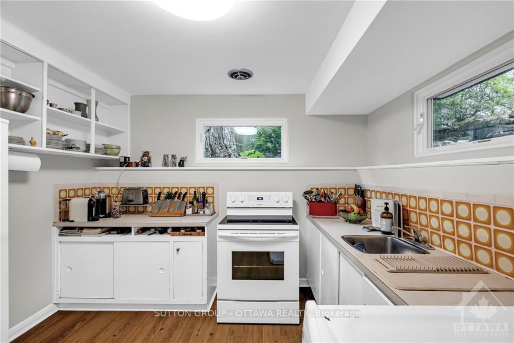 Photo 10 of 478 Coronation Avenue, Ottawa, Riverview Park — HOMEH