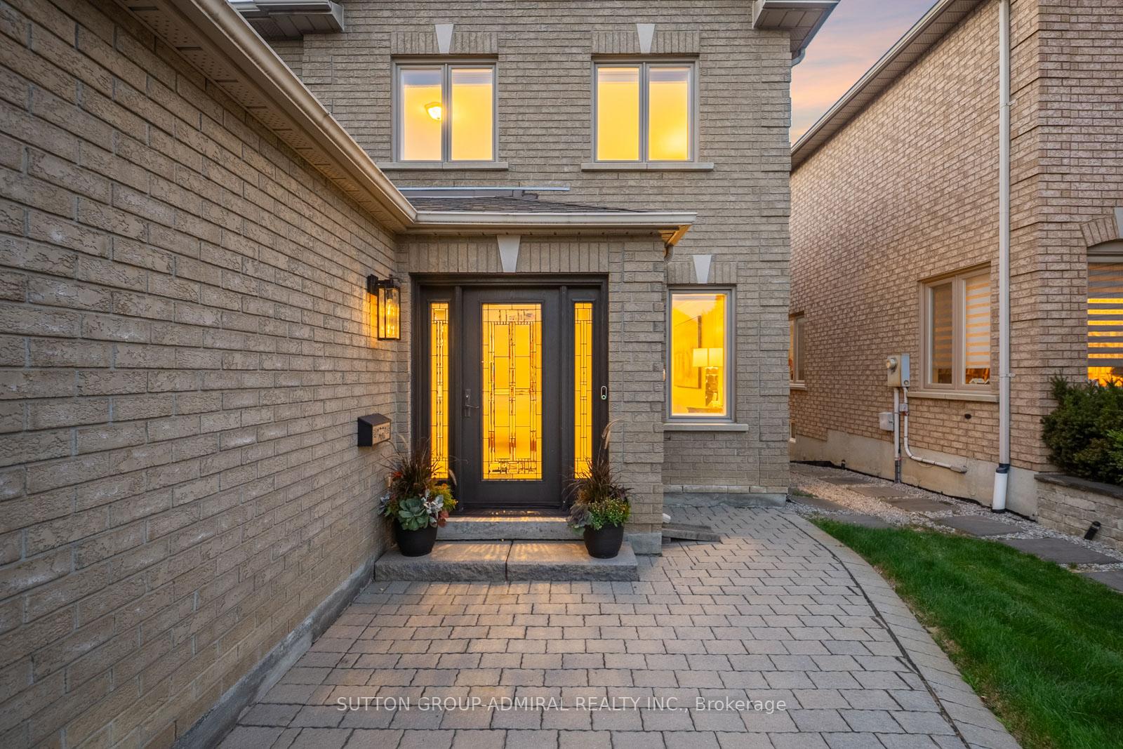 Photo 2 of 473 Highcliffe Drive, Vaughan, Uplands — HOMEH