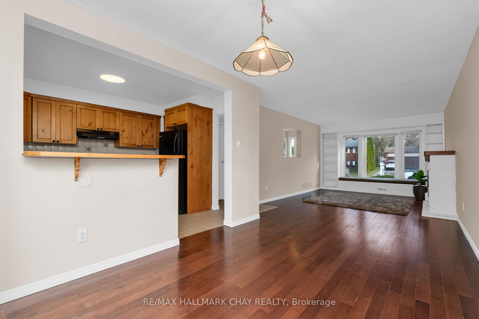Photo 12 of 32 Janice Drive, Barrie, Sunnidale — HOMEH