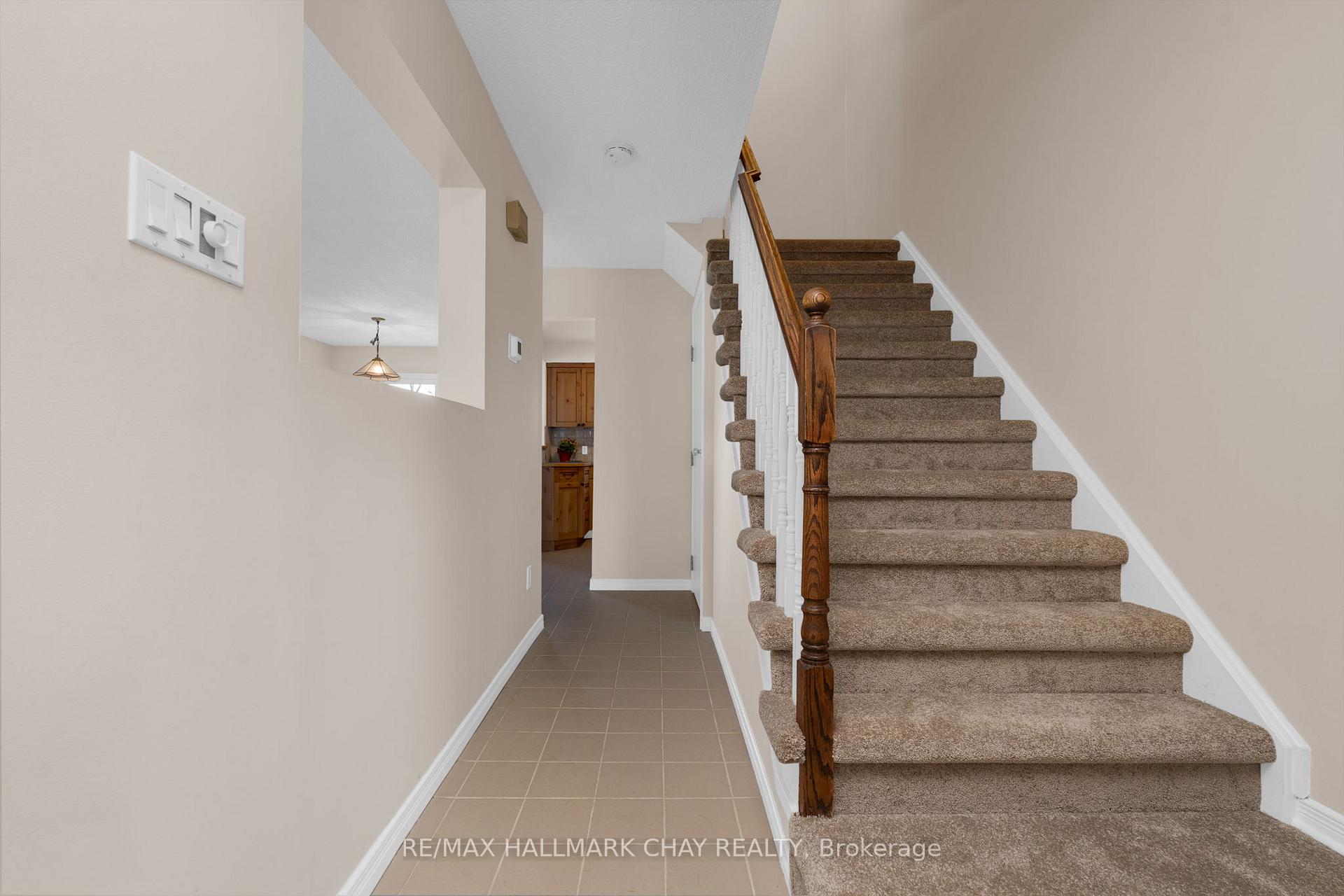 Photo 14 of 32 Janice Drive, Barrie, Sunnidale — HOMEH