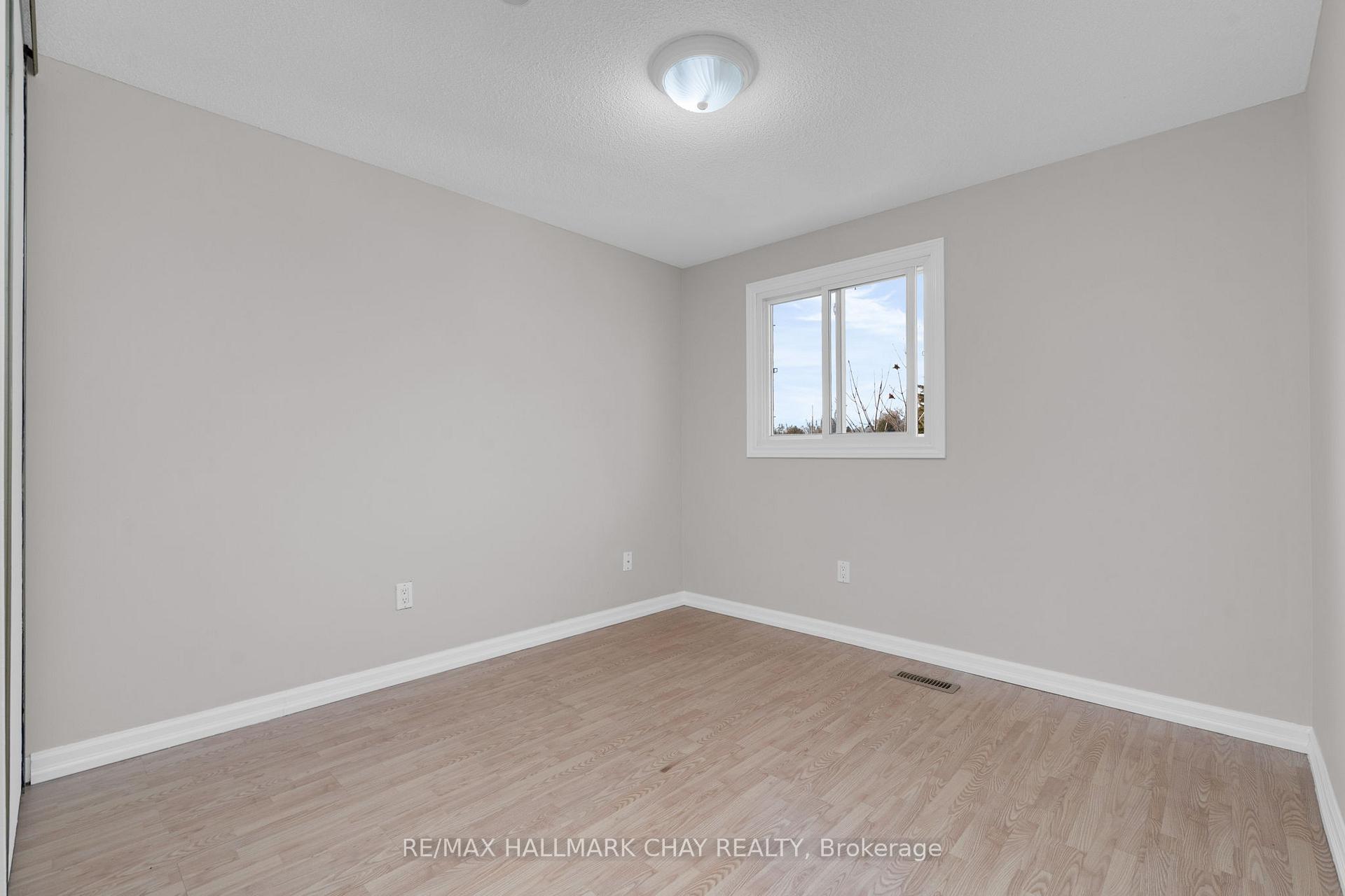 Photo 22 of 32 Janice Drive, Barrie, Sunnidale — HOMEH