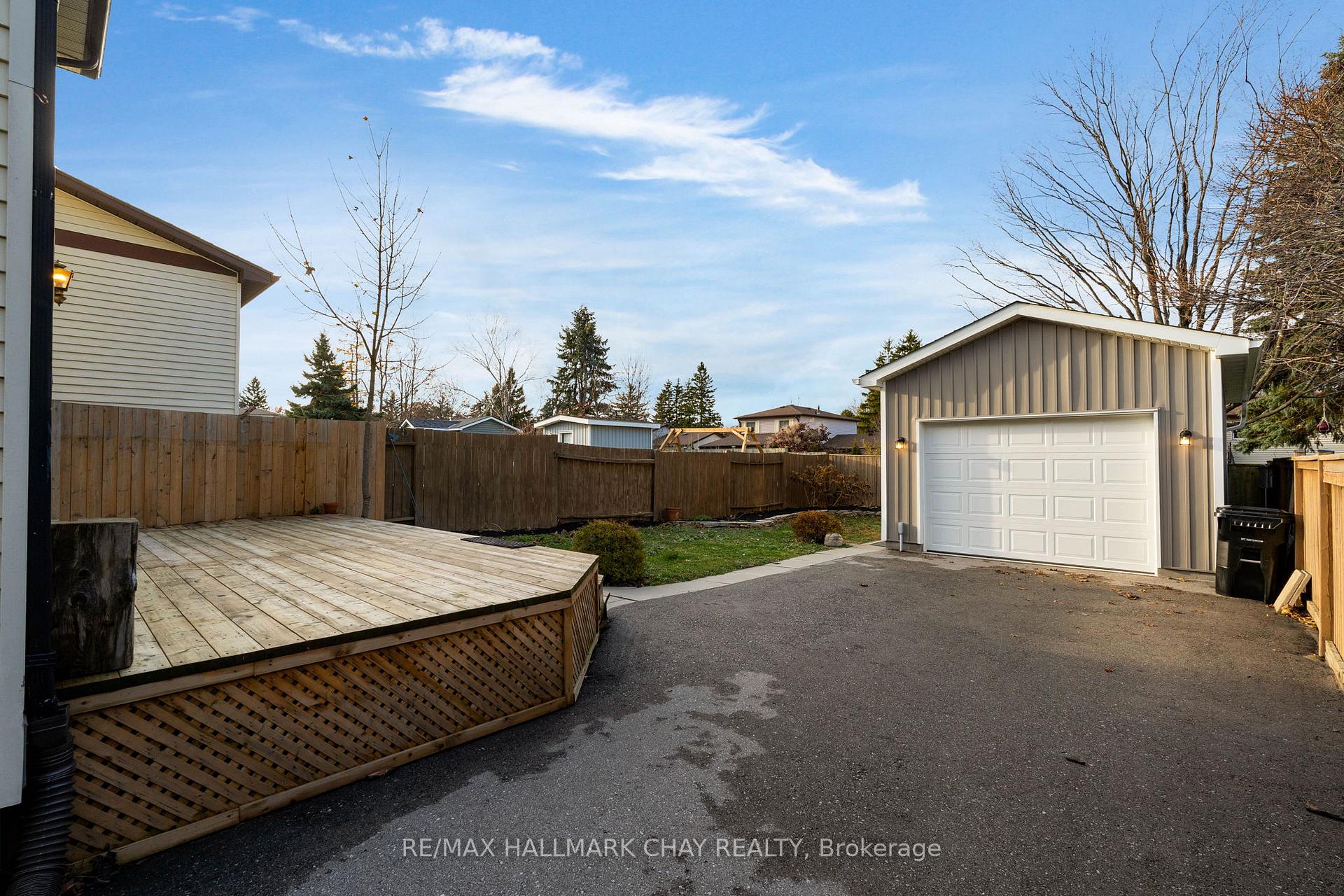 Photo 29 of 32 Janice Drive, Barrie, Sunnidale — HOMEH
