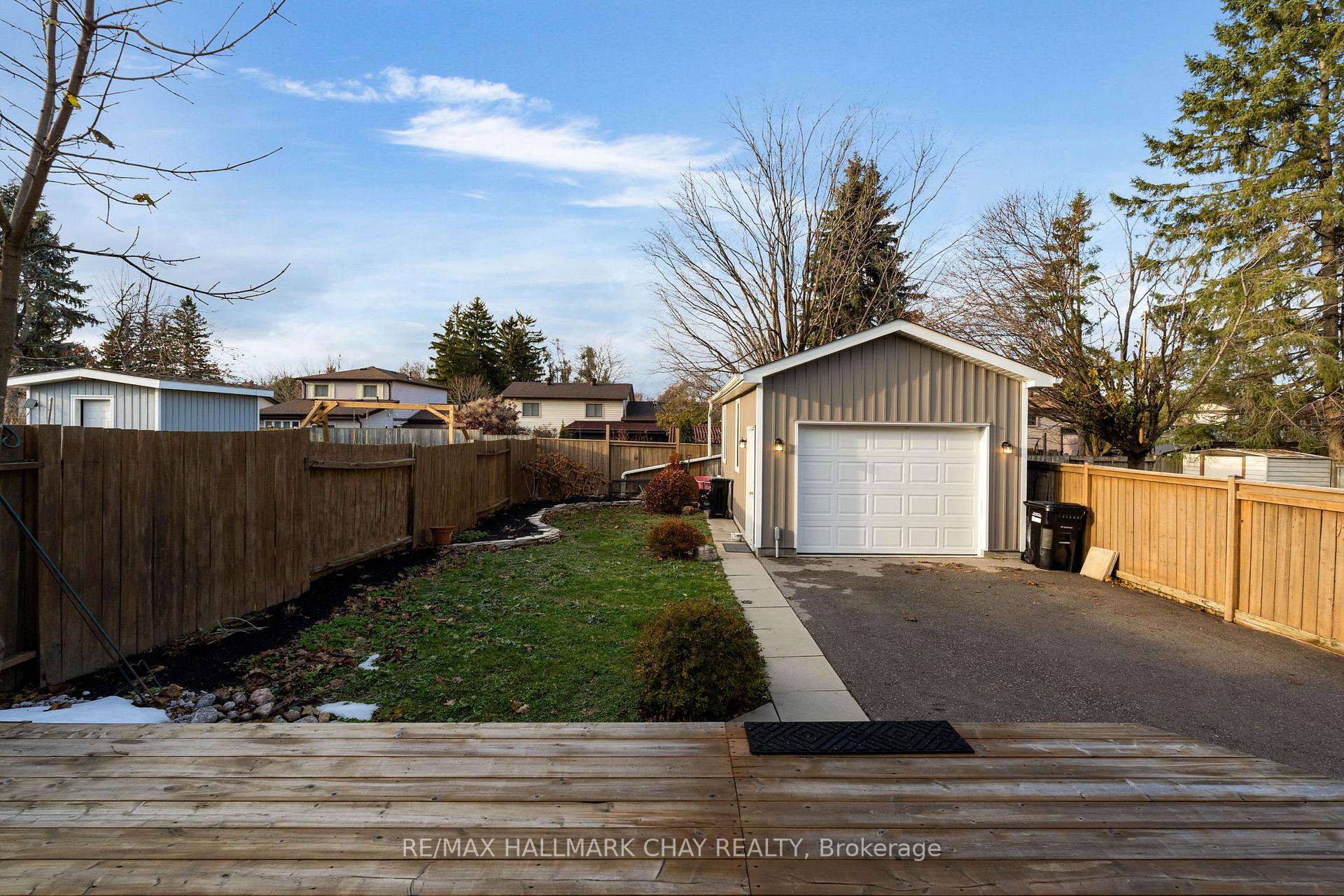 Photo 33 of 32 Janice Drive, Barrie, Sunnidale — HOMEH