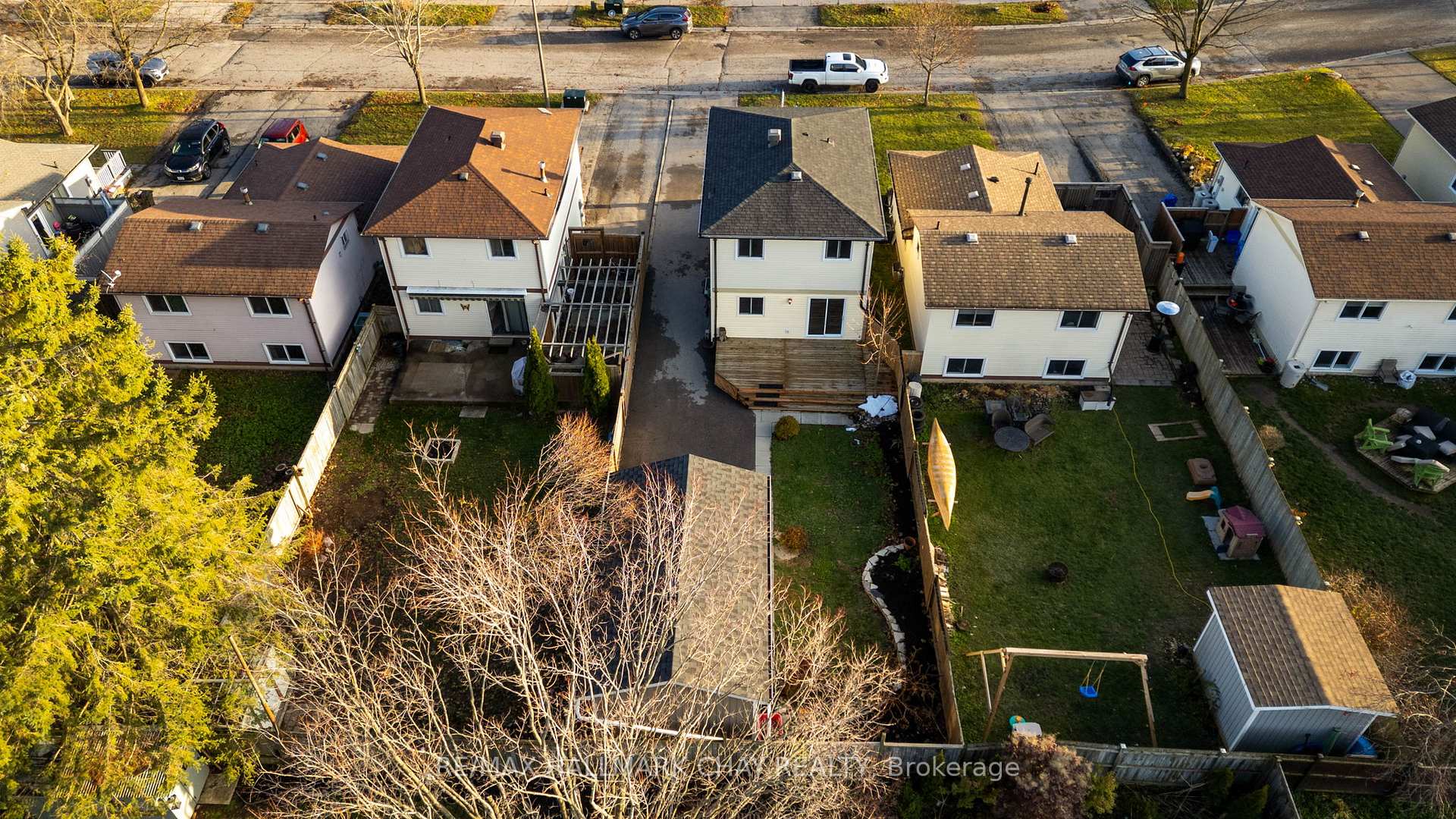 Photo 38 of 32 Janice Drive, Barrie, Sunnidale — HOMEH