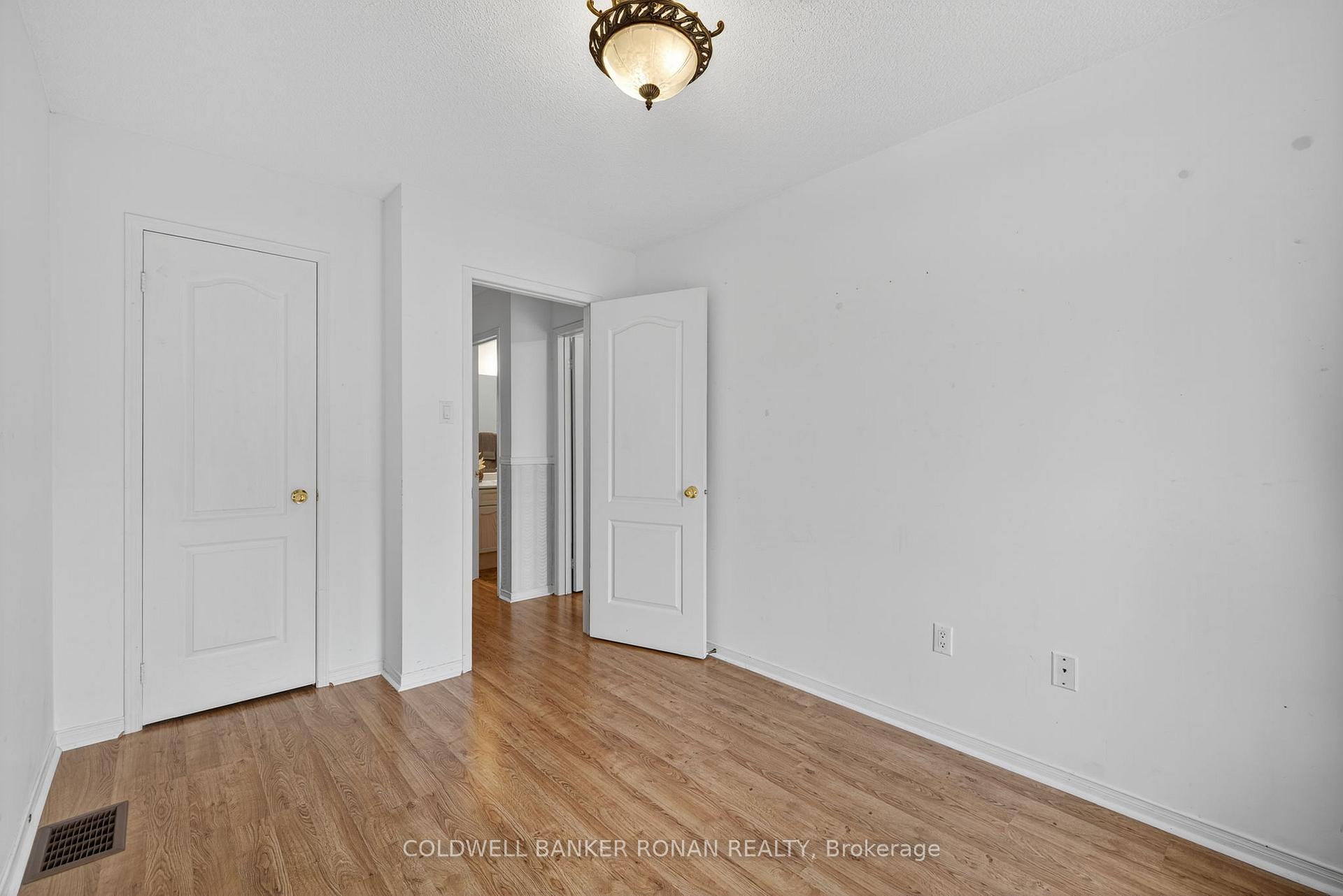 Photo 27 of 97 Parktree Drive, Vaughan, Maple — HOMEH