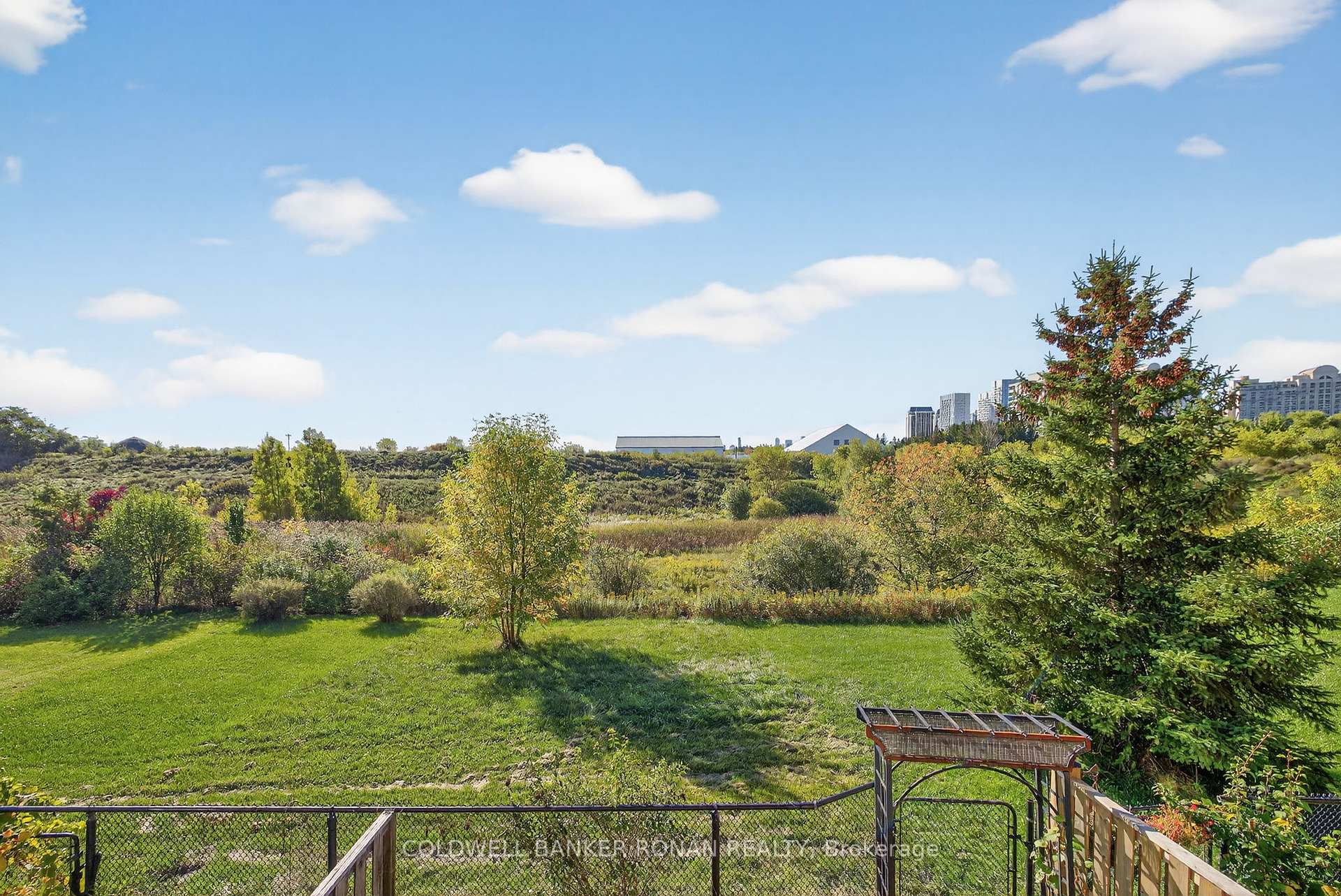 Photo 42 of 97 Parktree Drive, Vaughan, Maple — HOMEH
