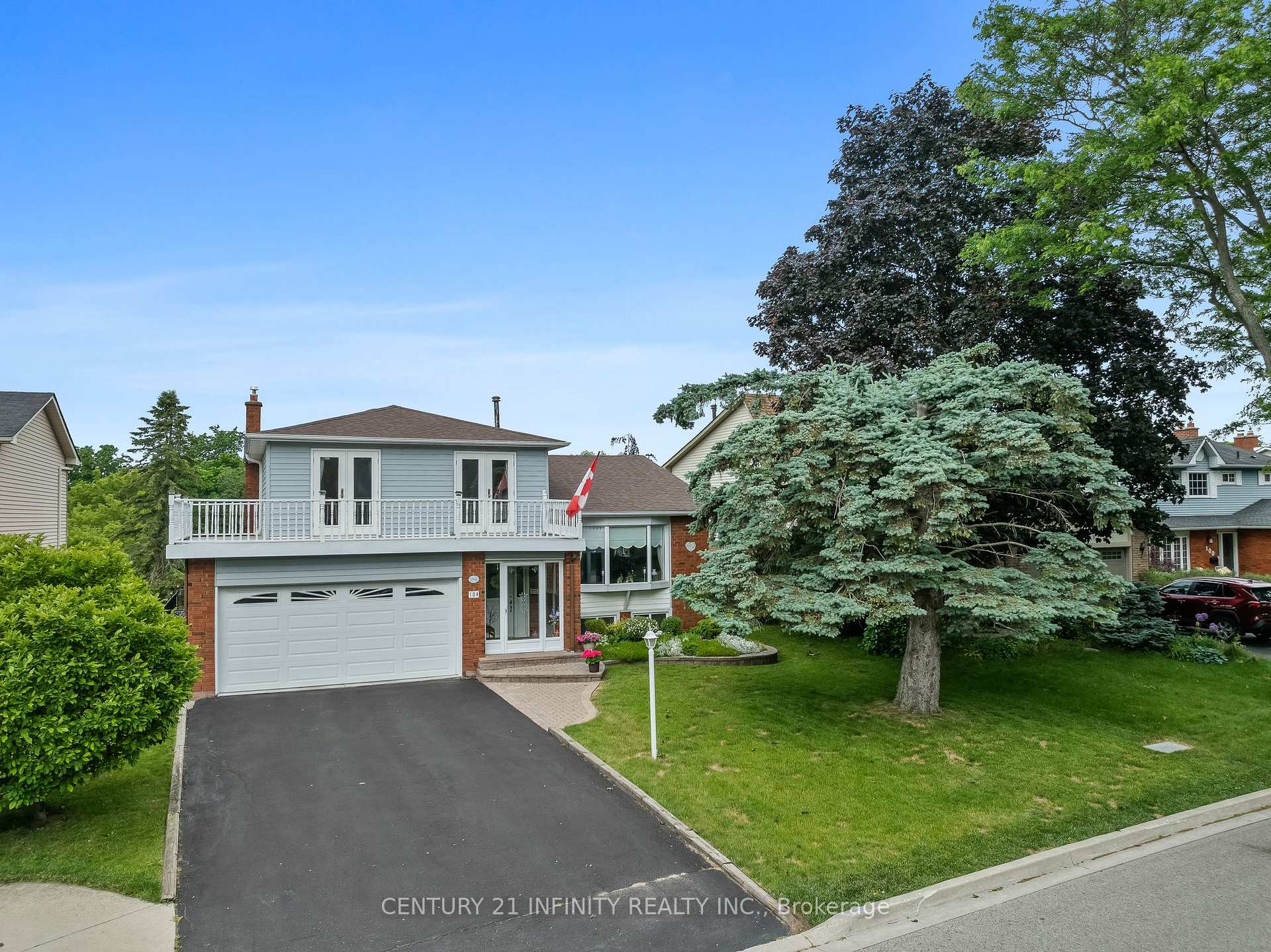 Photo 6 of 104 Frost Drive, Whitby, Lynde Creek — HOMEH