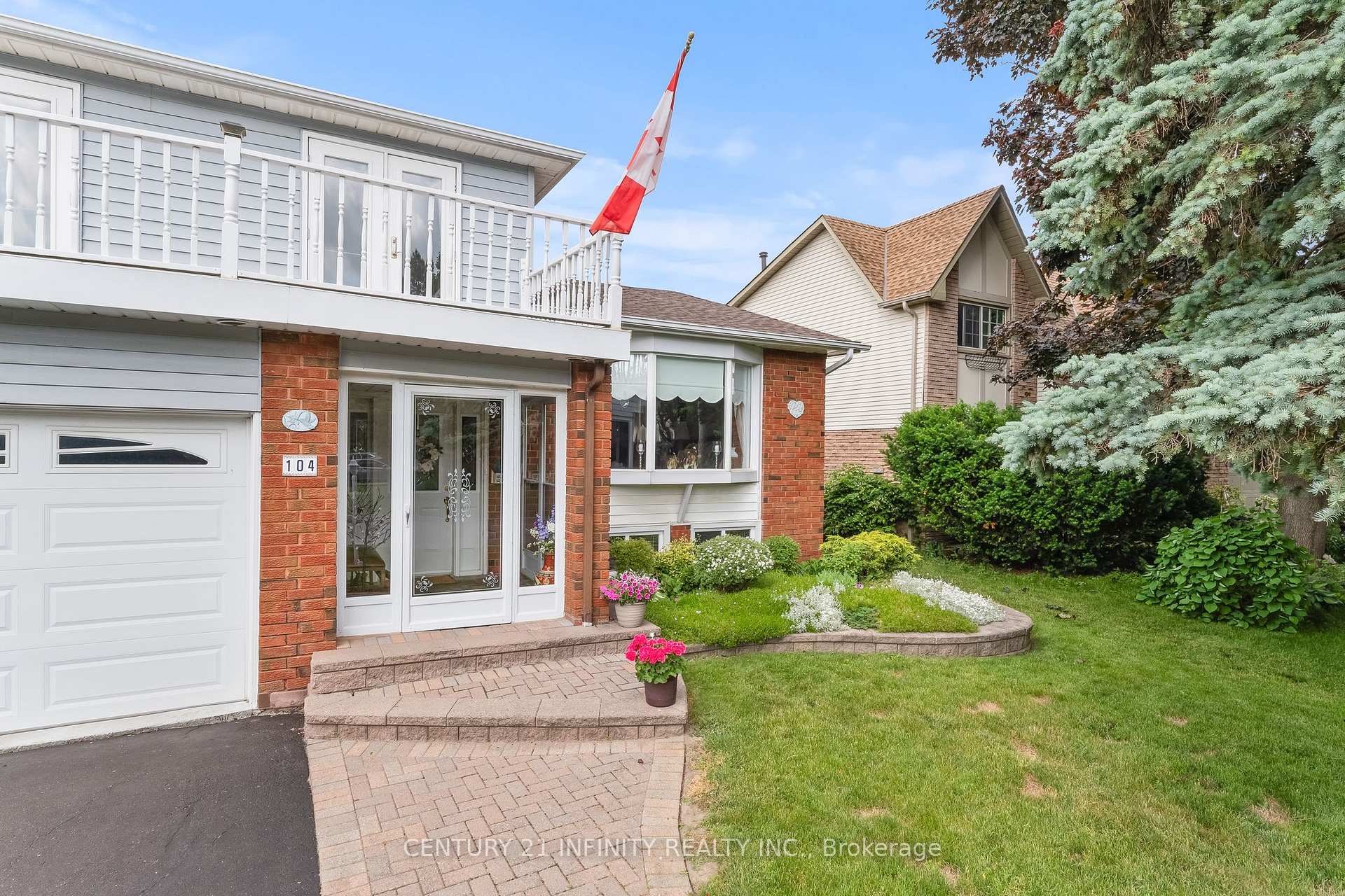 Photo 7 of 104 Frost Drive, Whitby, Lynde Creek — HOMEH