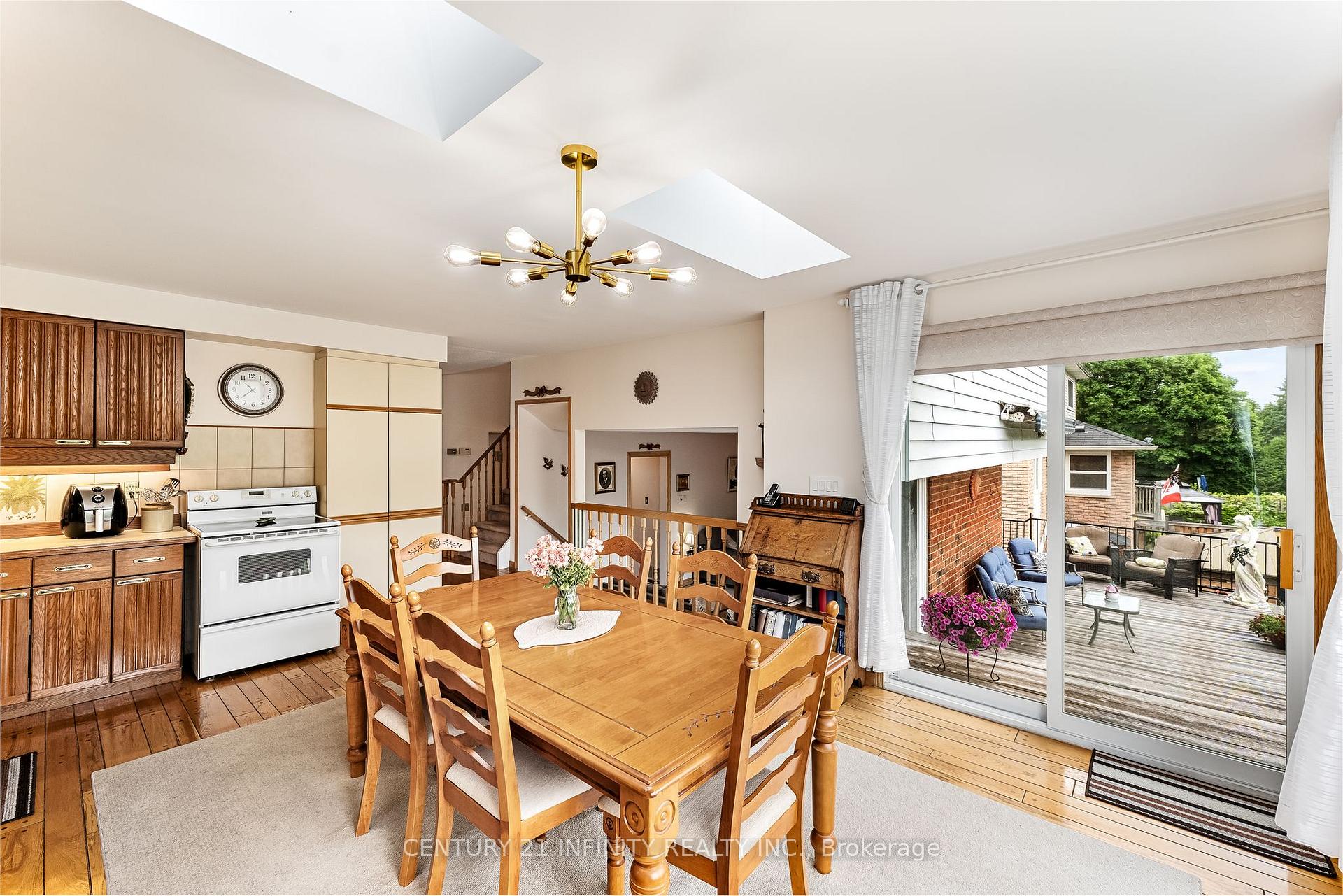 Photo 16 of 104 Frost Drive, Whitby, Lynde Creek — HOMEH