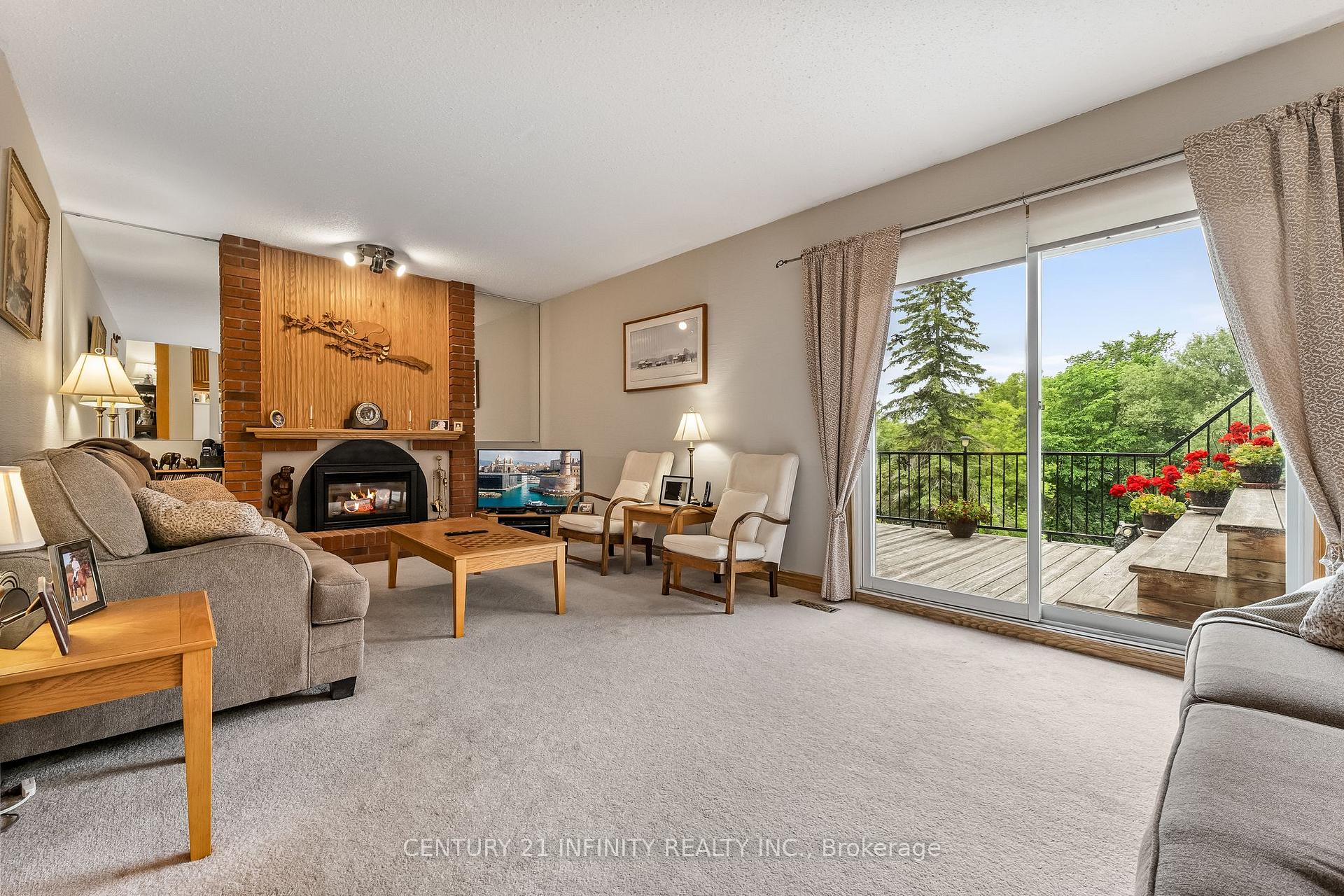 Photo 17 of 104 Frost Drive, Whitby, Lynde Creek — HOMEH