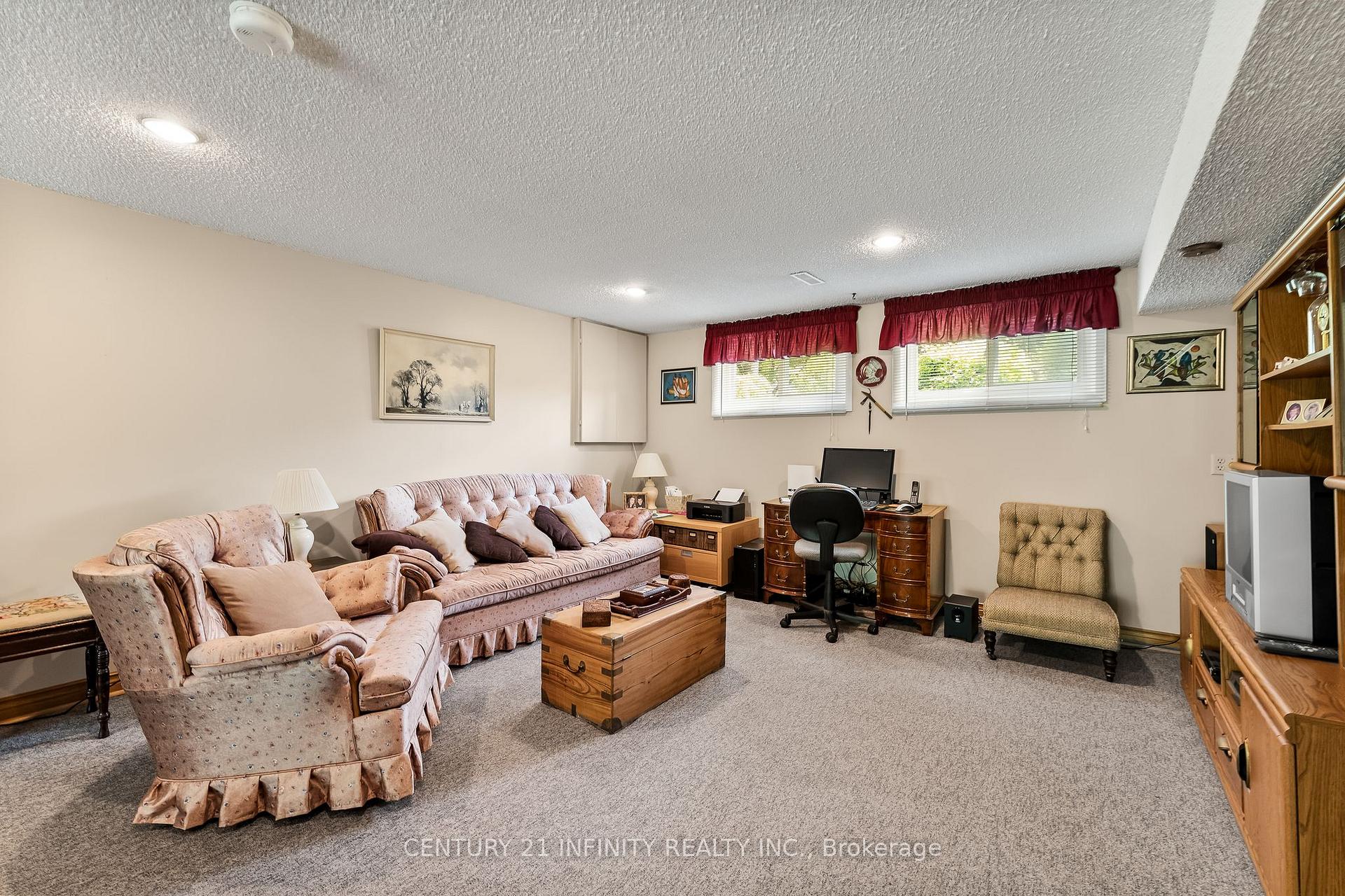 Photo 28 of 104 Frost Drive, Whitby, Lynde Creek — HOMEH