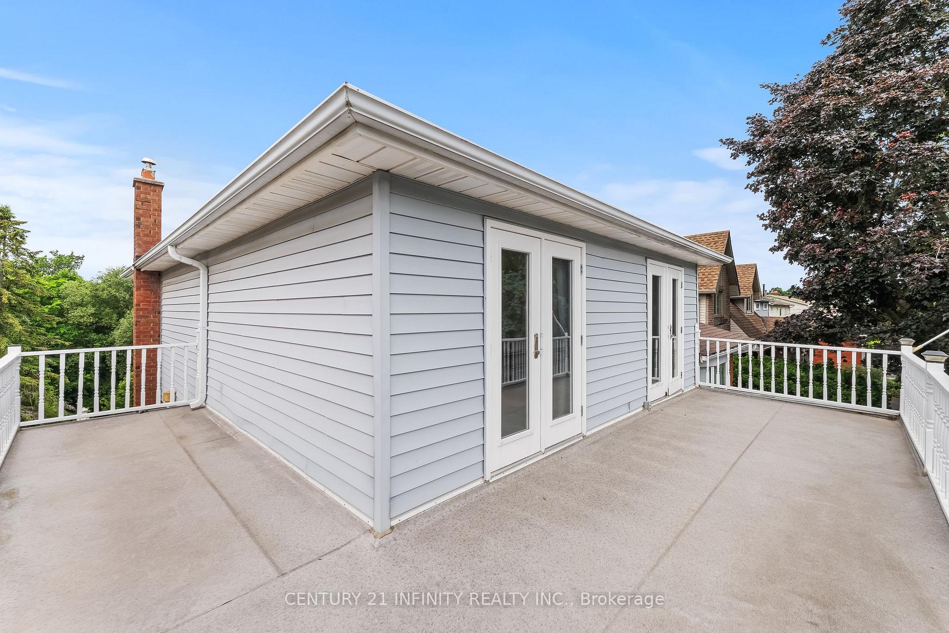 Photo 38 of 104 Frost Drive, Whitby, Lynde Creek — HOMEH