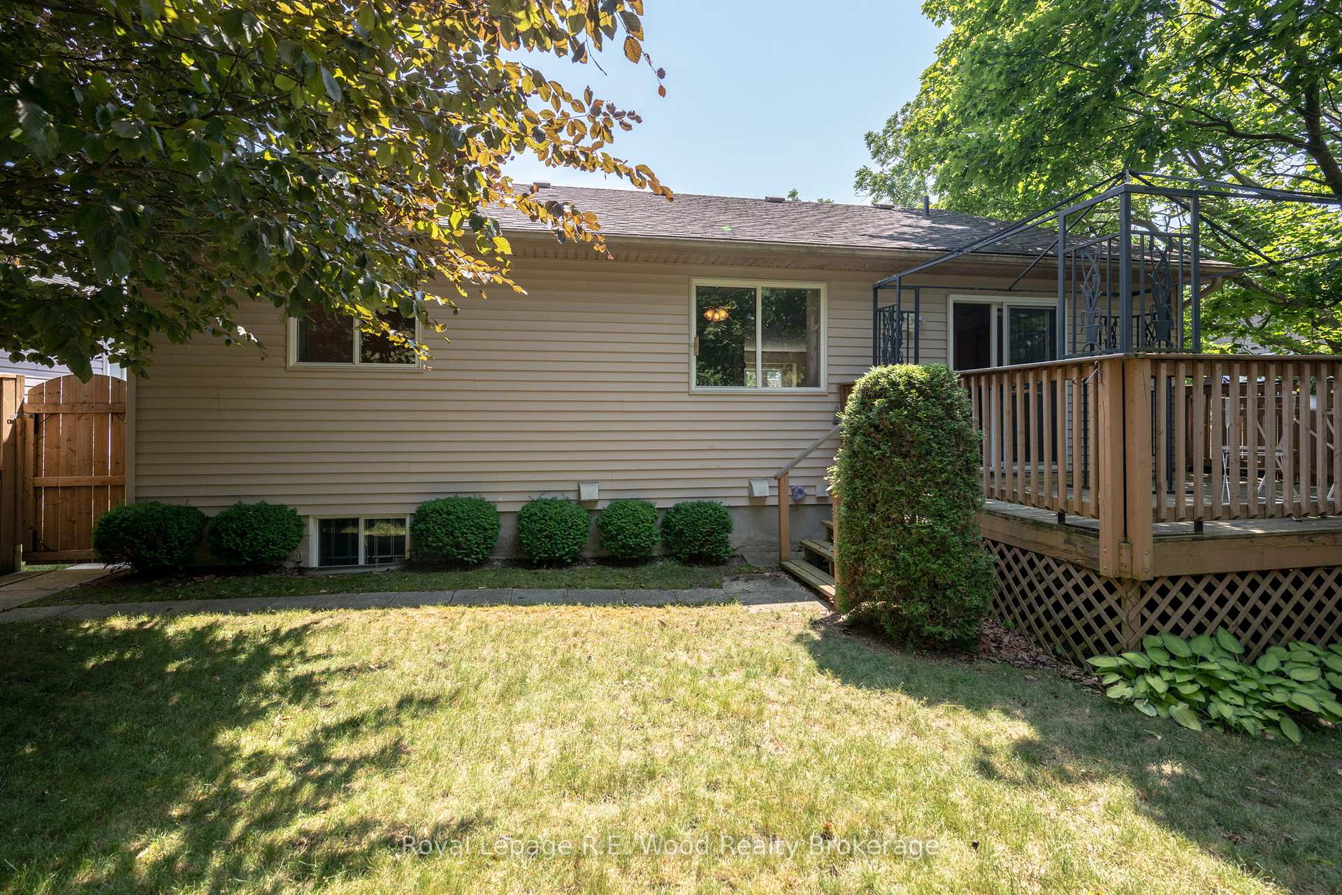 Photo 16 of 9 Alexander Drive, Aylmer — HOMEH