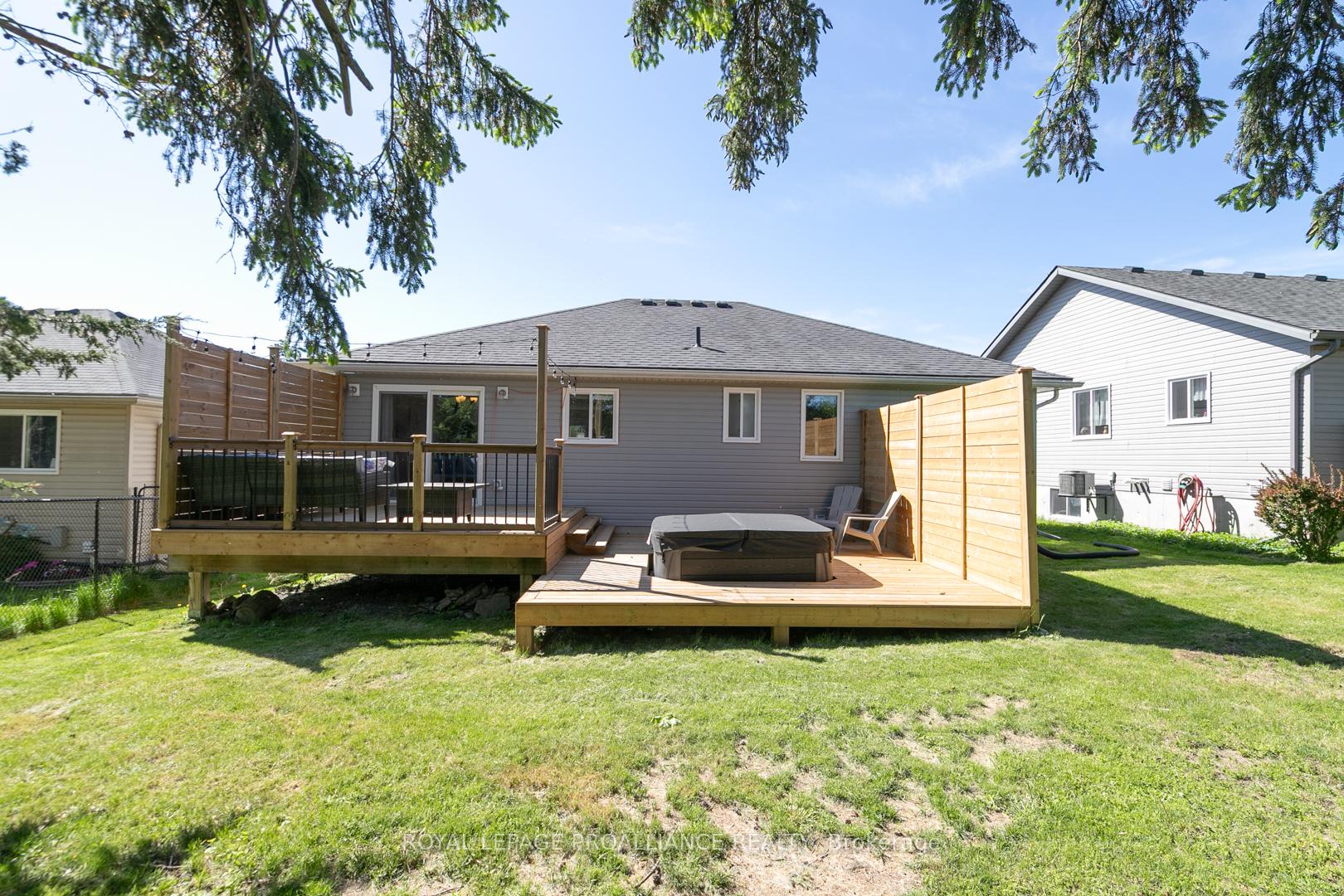 Photo 26 of 16 Mitchell Drive, Quinte West, Frankford Ward — HOMEH