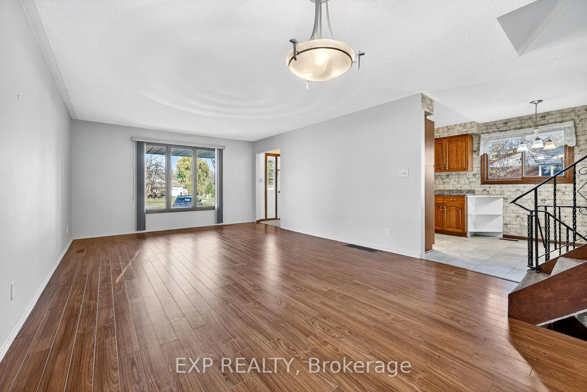 Photo 12 of 47 Fox Lane, Belleville, Thurlow Ward — HOMEH