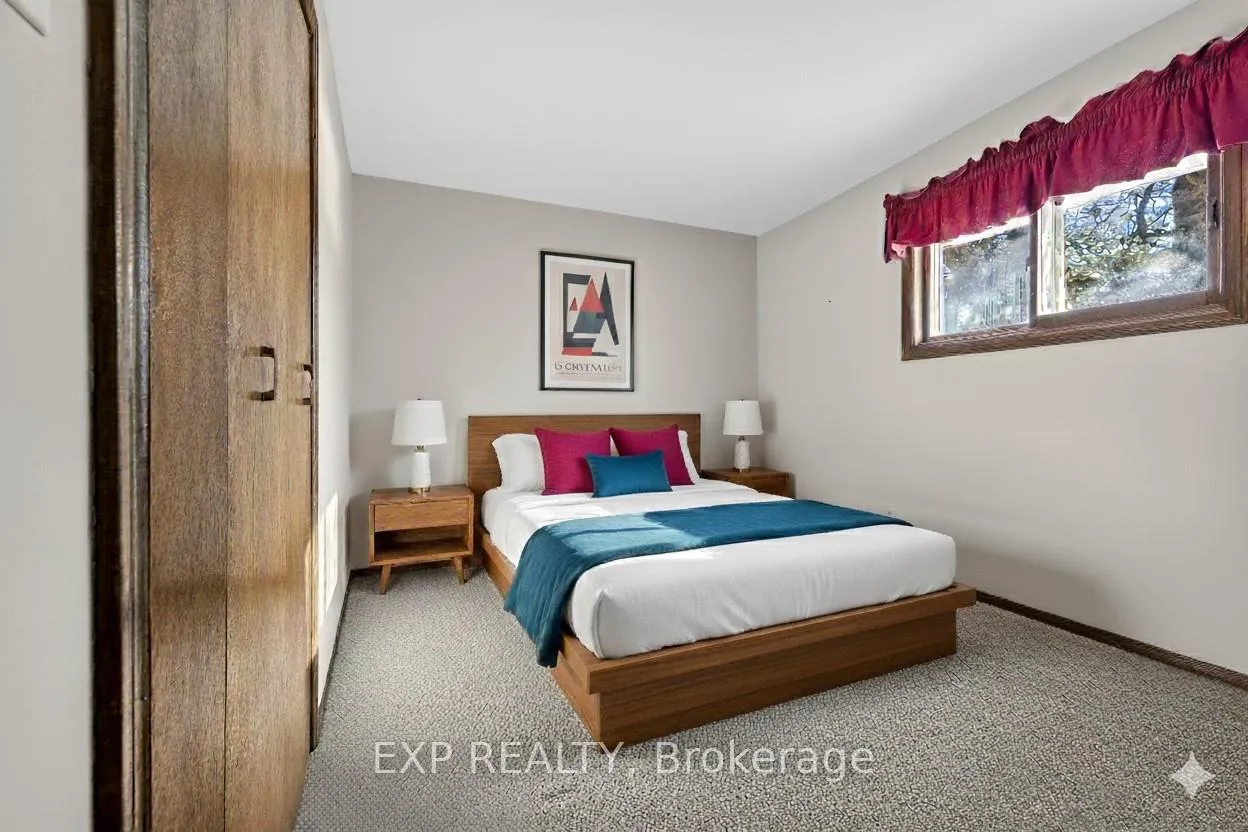 Photo 17 of 47 Fox Lane, Belleville, Thurlow Ward — HOMEH