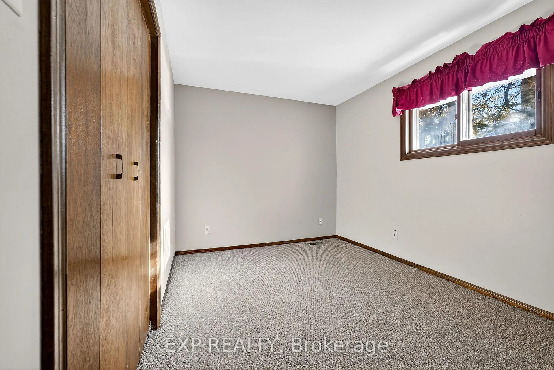 Photo 18 of 47 Fox Lane, Belleville, Thurlow Ward — HOMEH