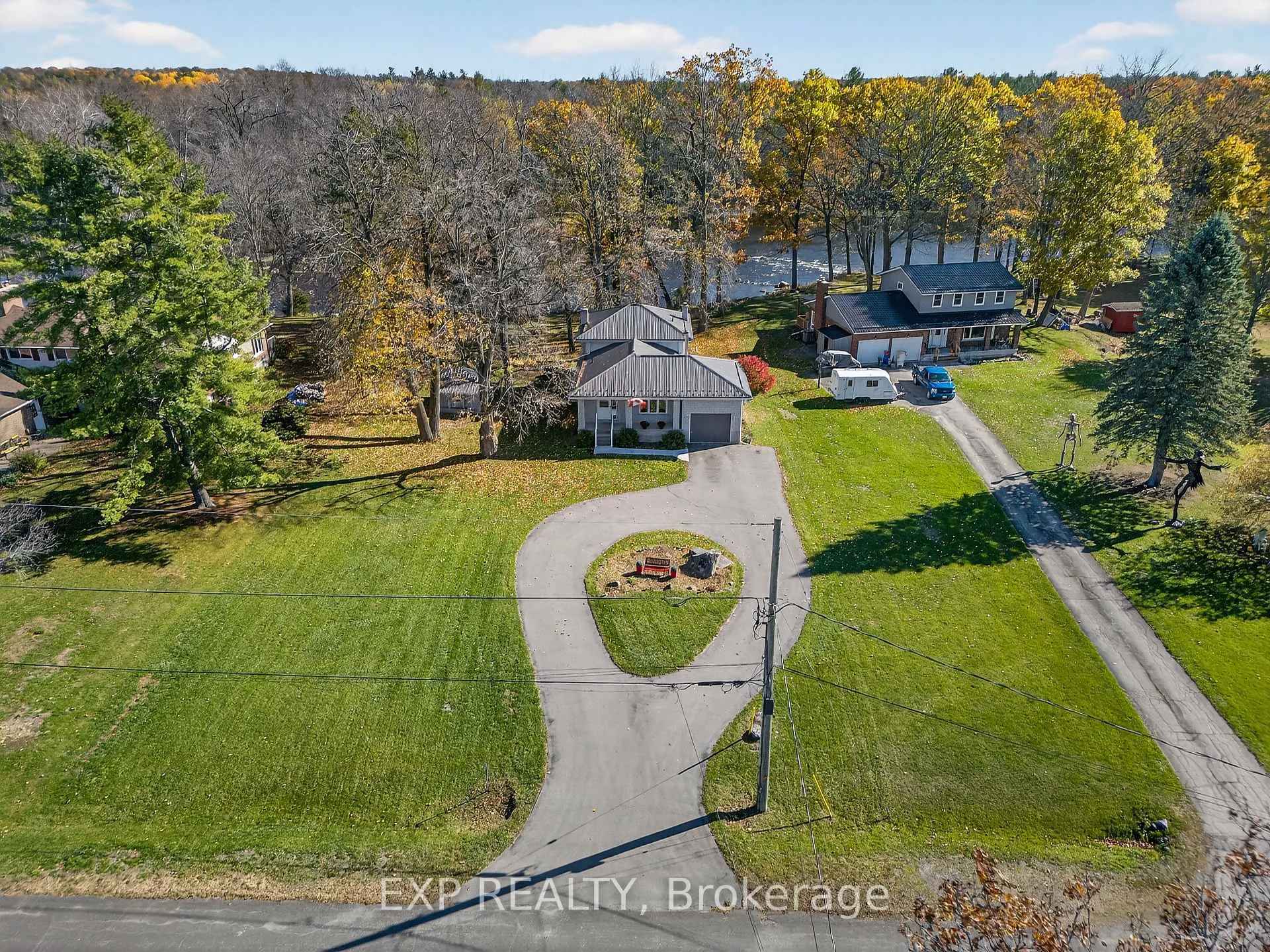 Photo 38 of 47 Fox Lane, Belleville, Thurlow Ward — HOMEH