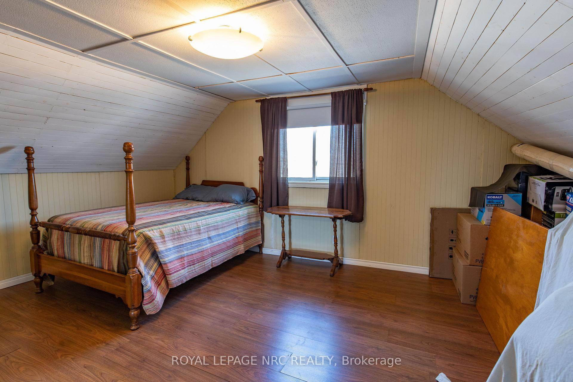 Photo 17 of 35 Mcalpine Avenue S, Welland, Lincoln/Crowland — HOMEH