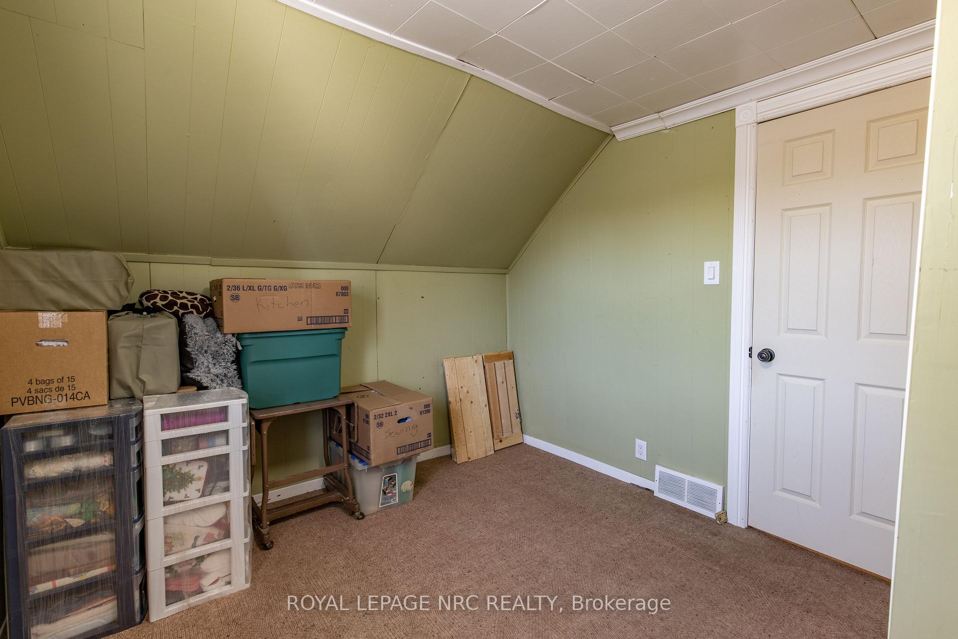Photo 18 of 35 Mcalpine Avenue S, Welland, Lincoln/Crowland — HOMEH
