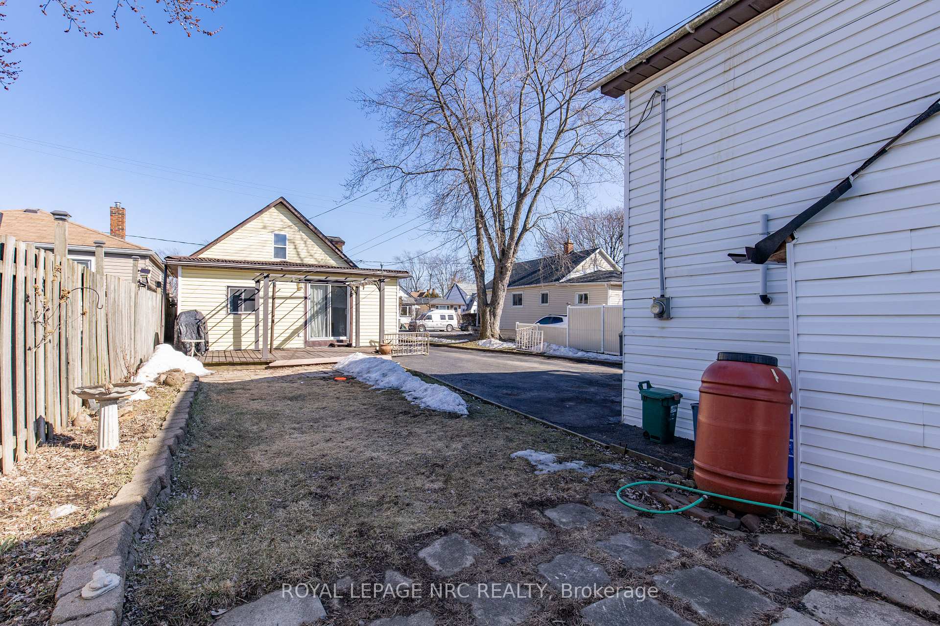 Photo 26 of 35 Mcalpine Avenue S, Welland, Lincoln/Crowland — HOMEH