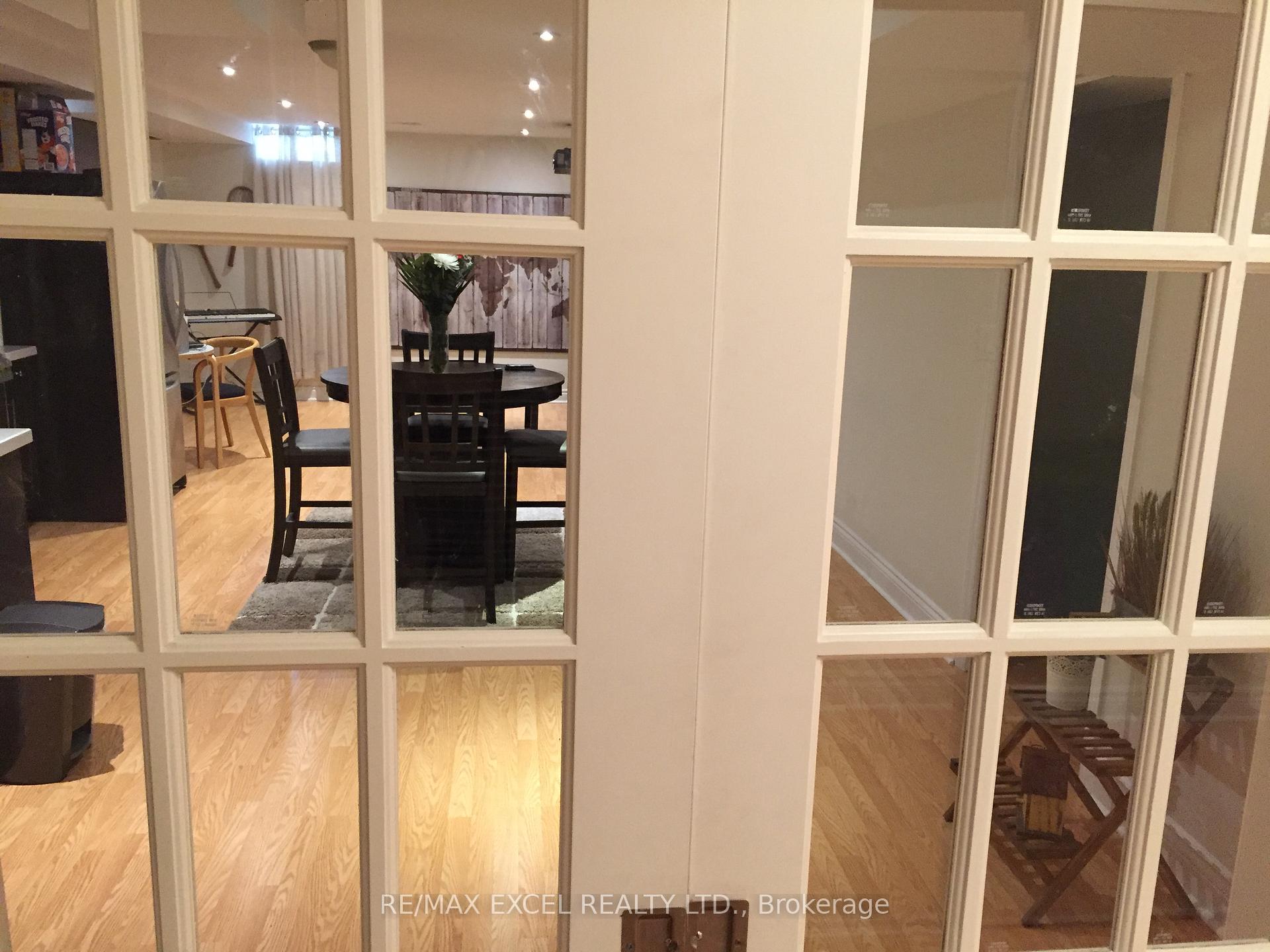 Photo 6 of 174 Shelbourne Drive, Vaughan, Vellore Village — HOMEH