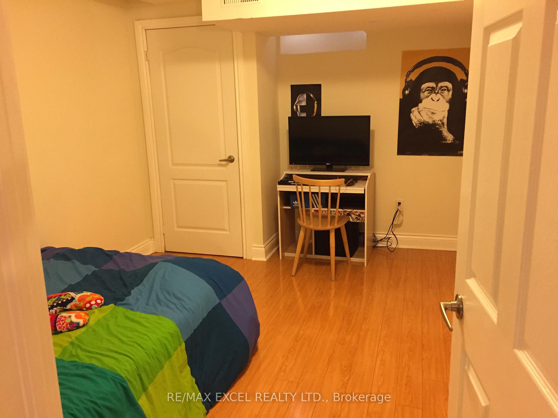 Photo 12 of 174 Shelbourne Drive, Vaughan, Vellore Village — HOMEH