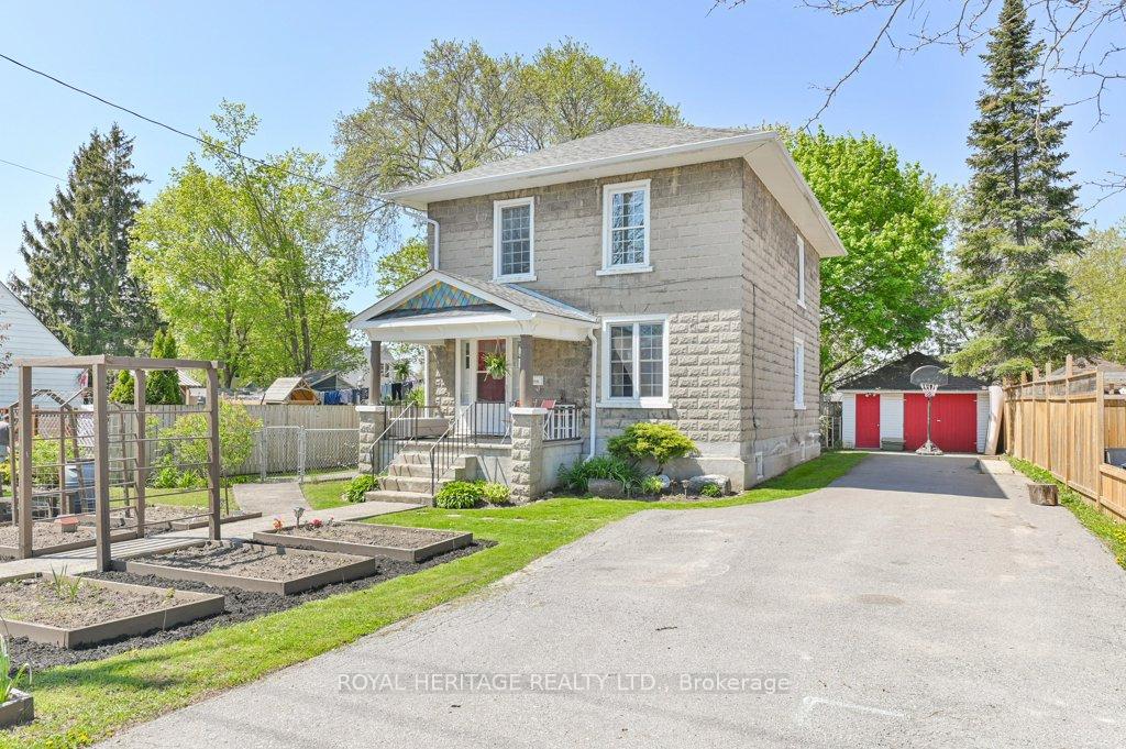 Front of 180 Byron Street W