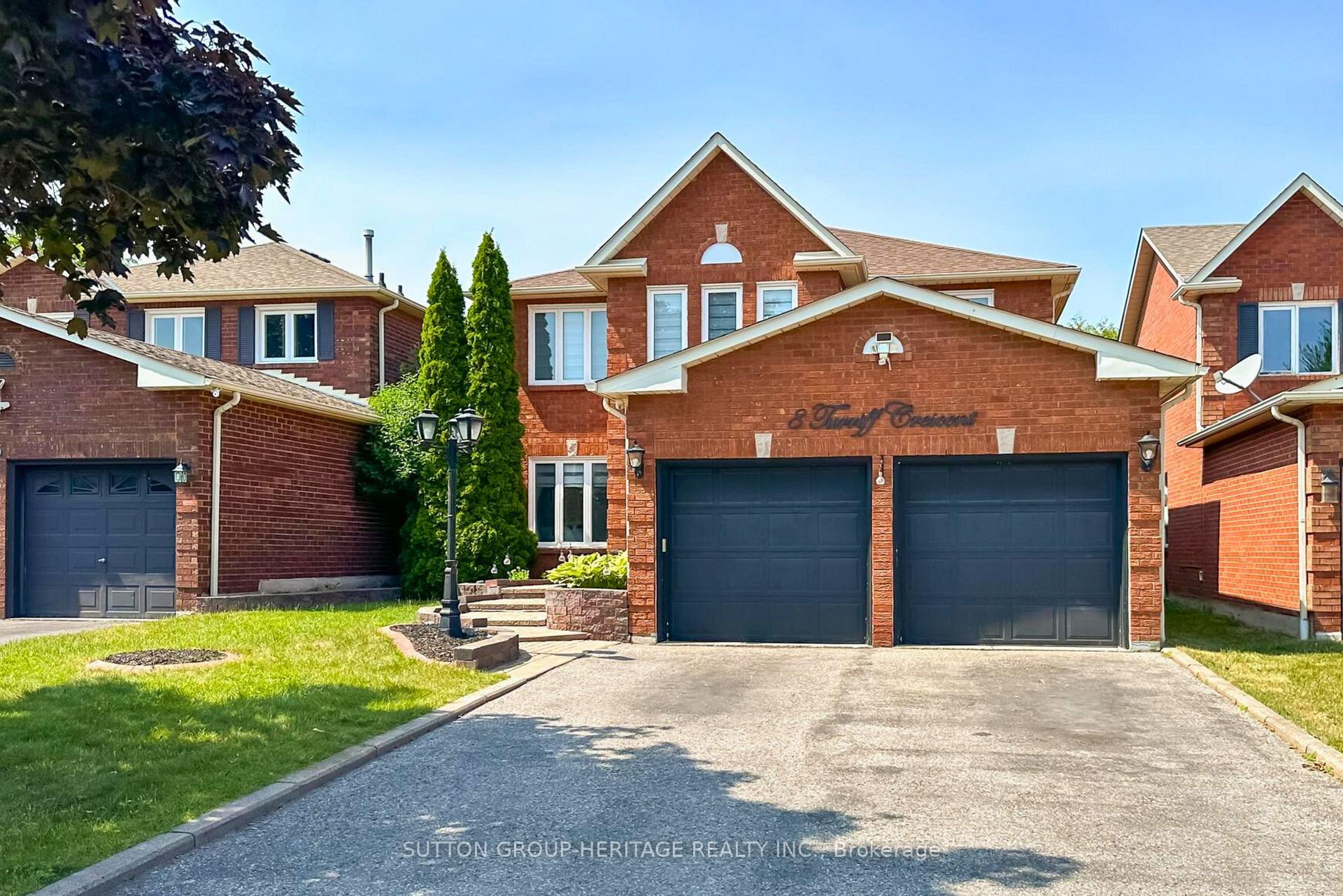Photo 3 of 8 Turriff Crescent, Ajax, Central West — HOMEH