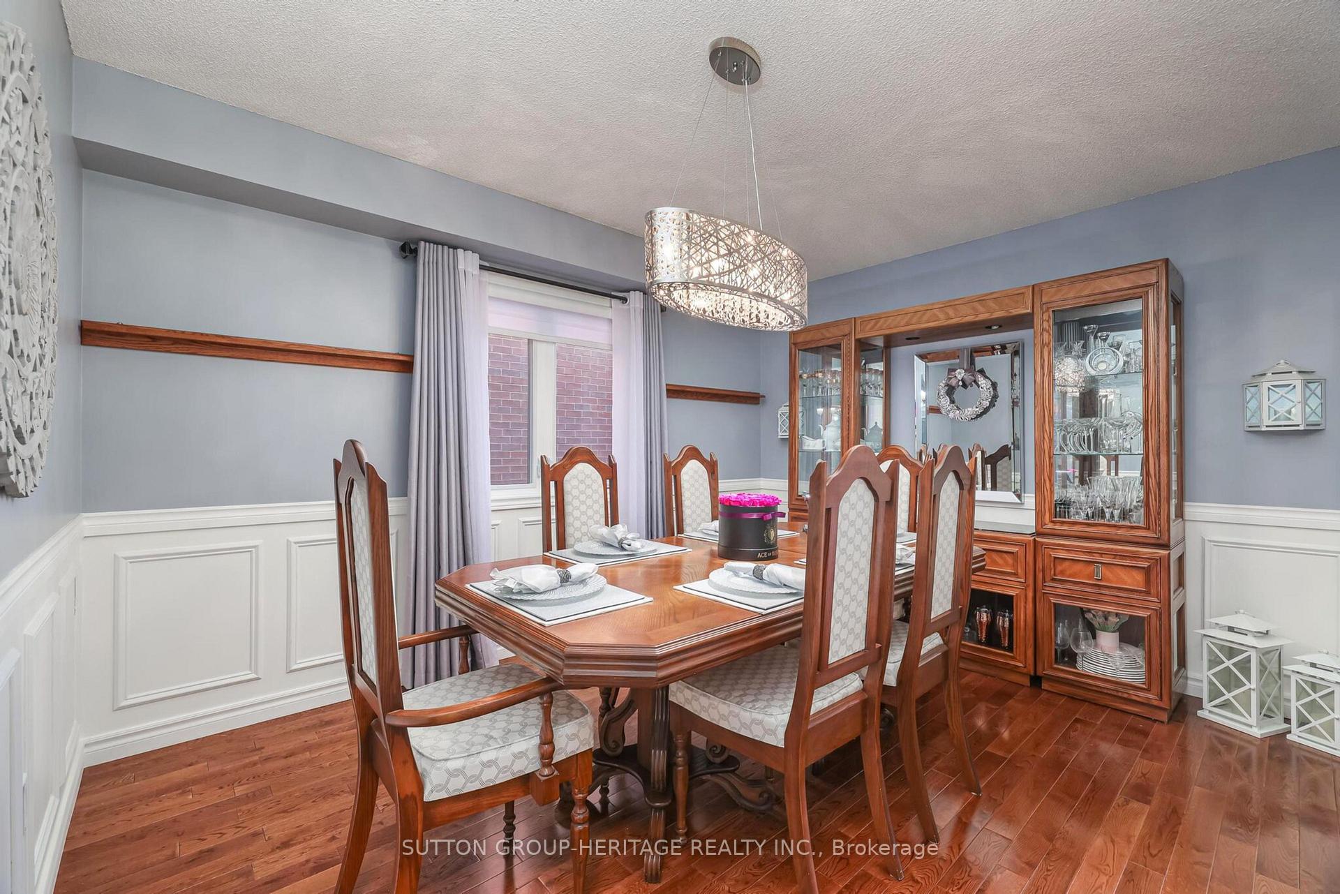 Photo 11 of 8 Turriff Crescent, Ajax, Central West — HOMEH
