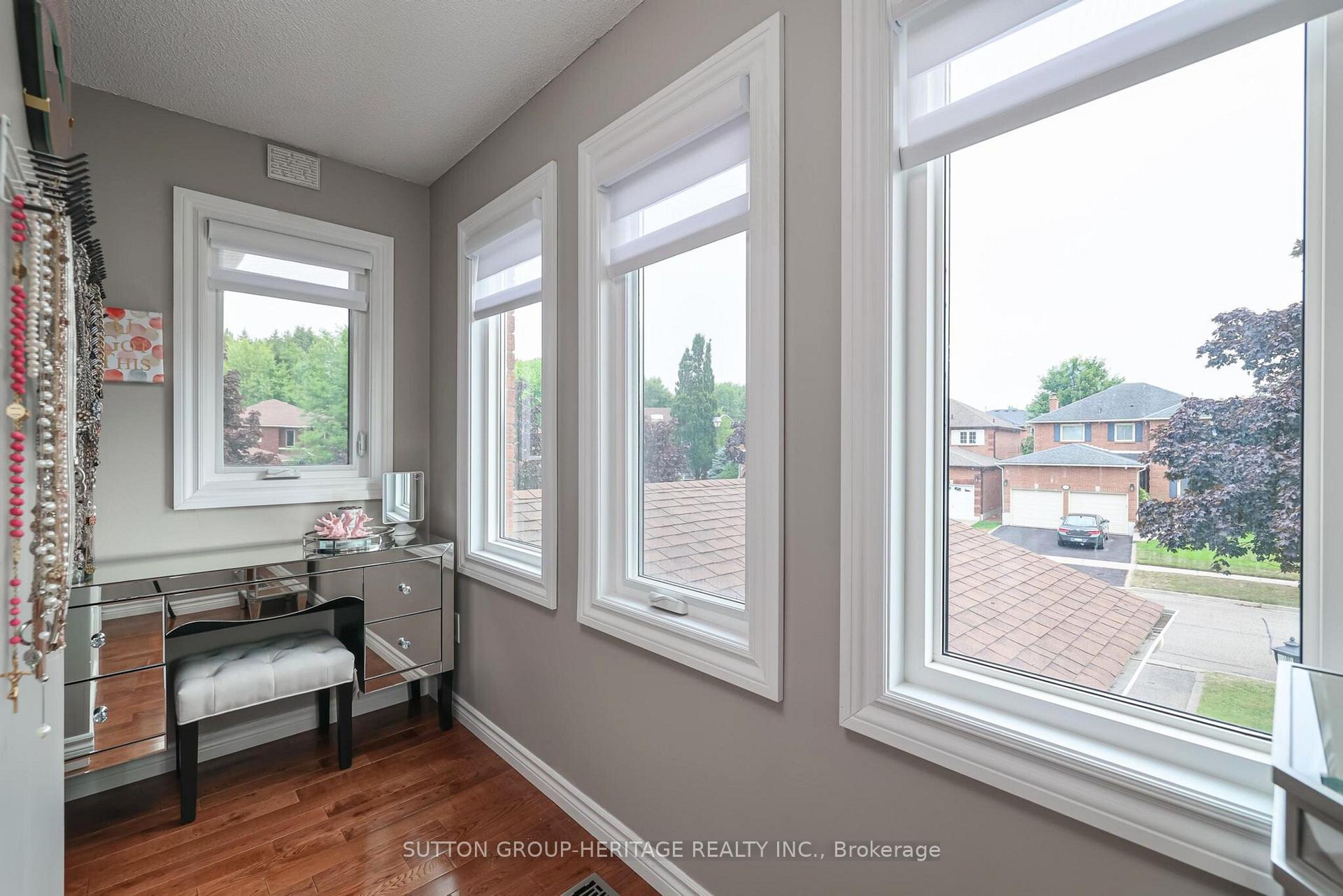 Photo 17 of 8 Turriff Crescent, Ajax, Central West — HOMEH
