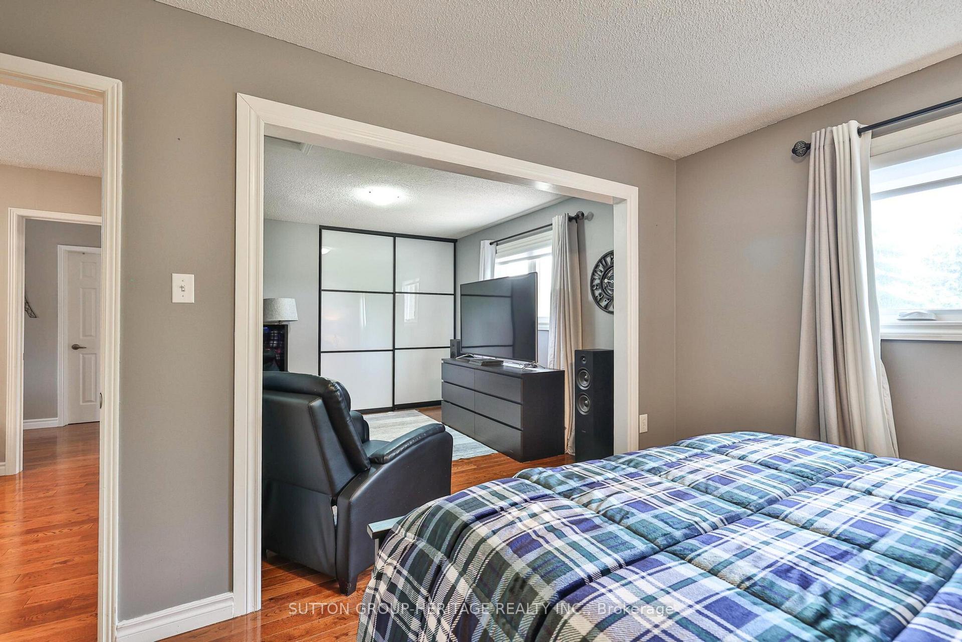 Photo 22 of 8 Turriff Crescent, Ajax, Central West — HOMEH