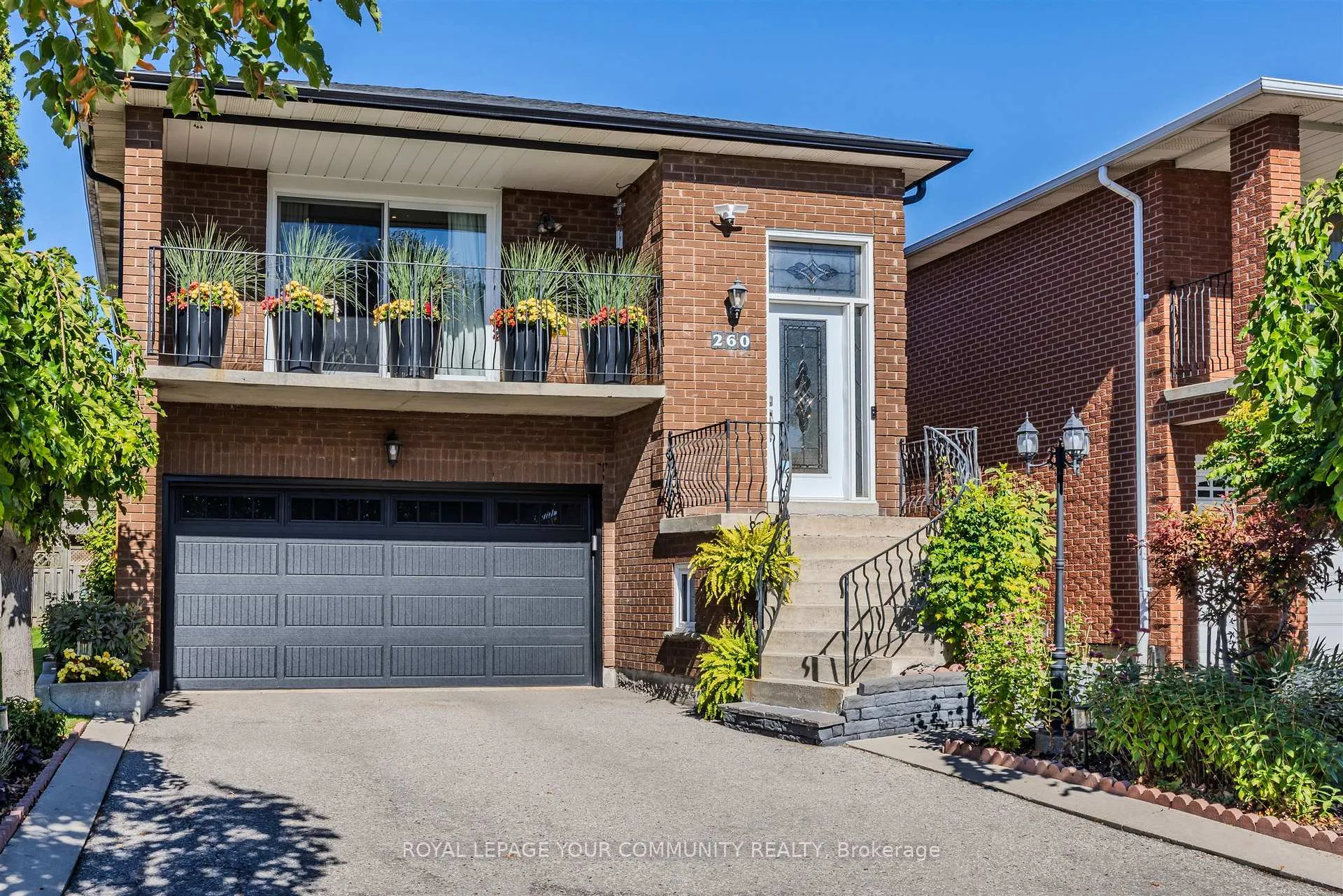 Photo 1 of 260 Mathewson Street, Vaughan, Maple — HOMEH