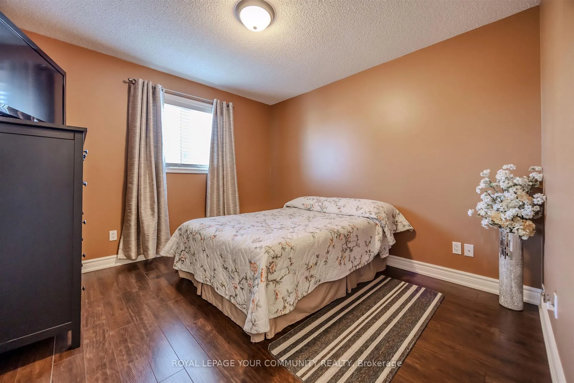 Photo 21 of 260 Mathewson Street, Vaughan, Maple — HOMEH