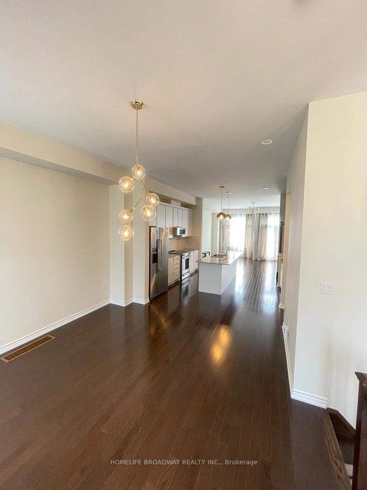 Photo 7 of 158 Golden Trail, Vaughan, Patterson — HOMEH