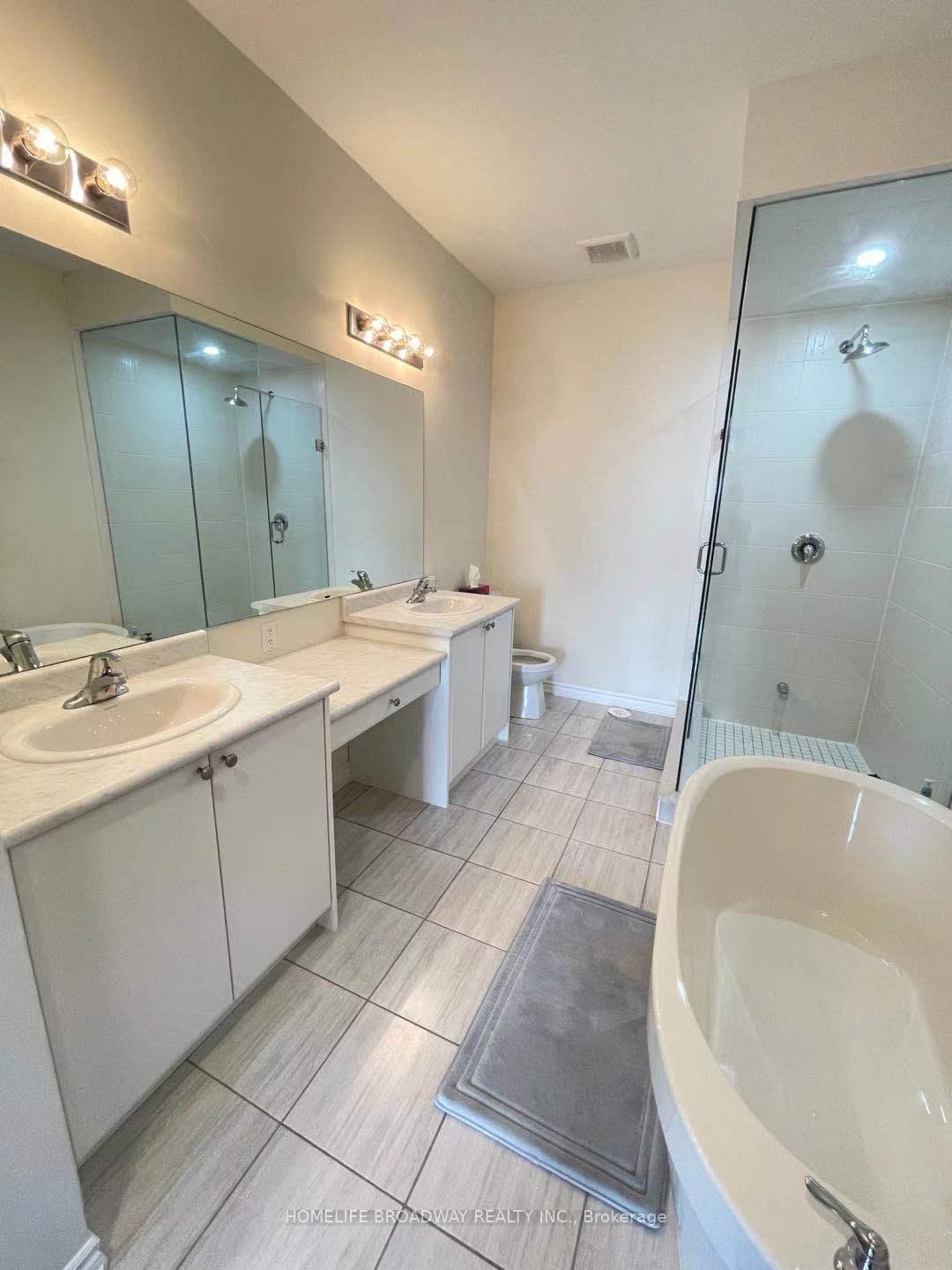Photo 11 of 158 Golden Trail, Vaughan, Patterson — HOMEH