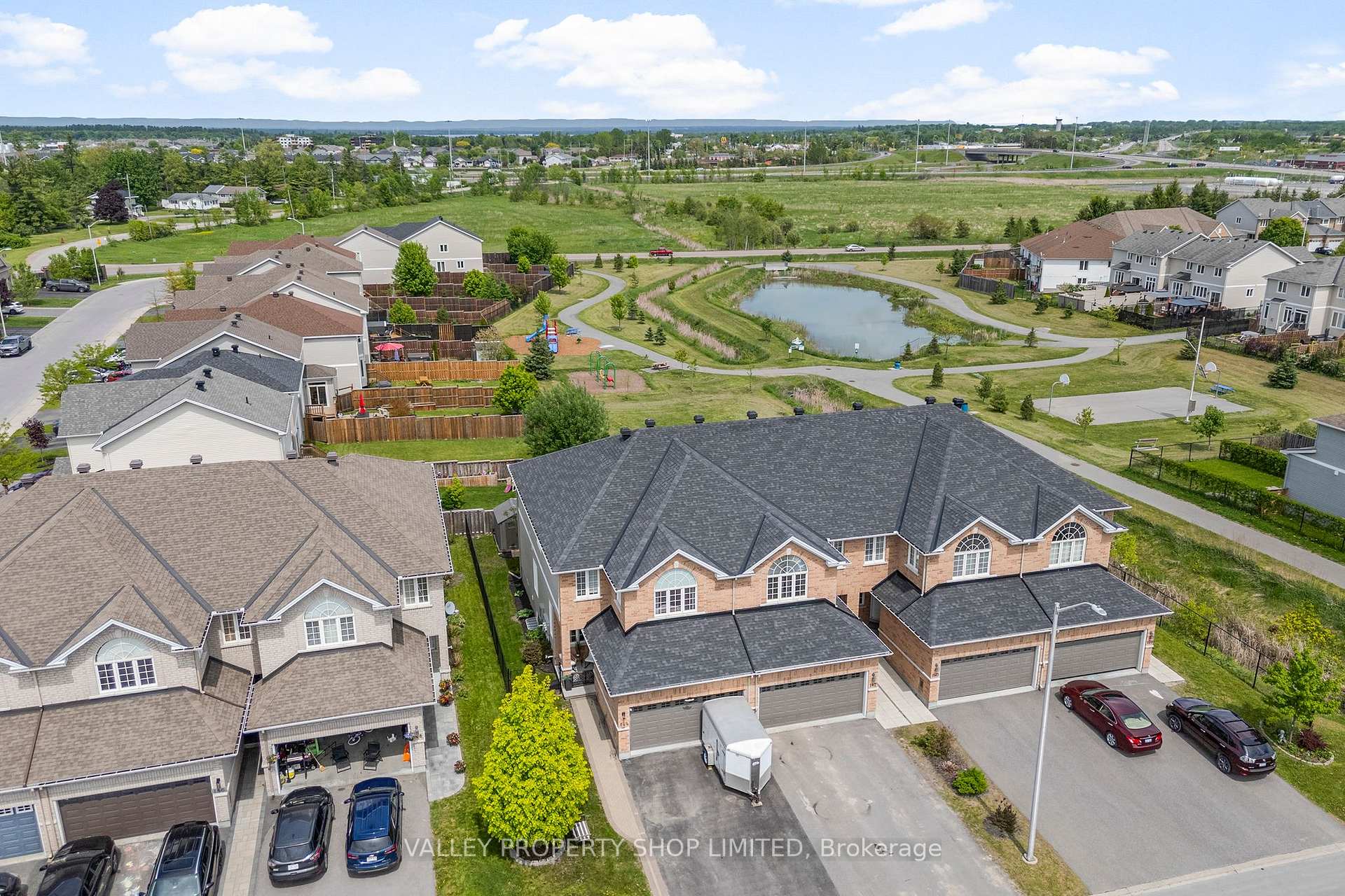Photo 2 of 144 Desmond Trudeau Drive, Arnprior — HOMEH
