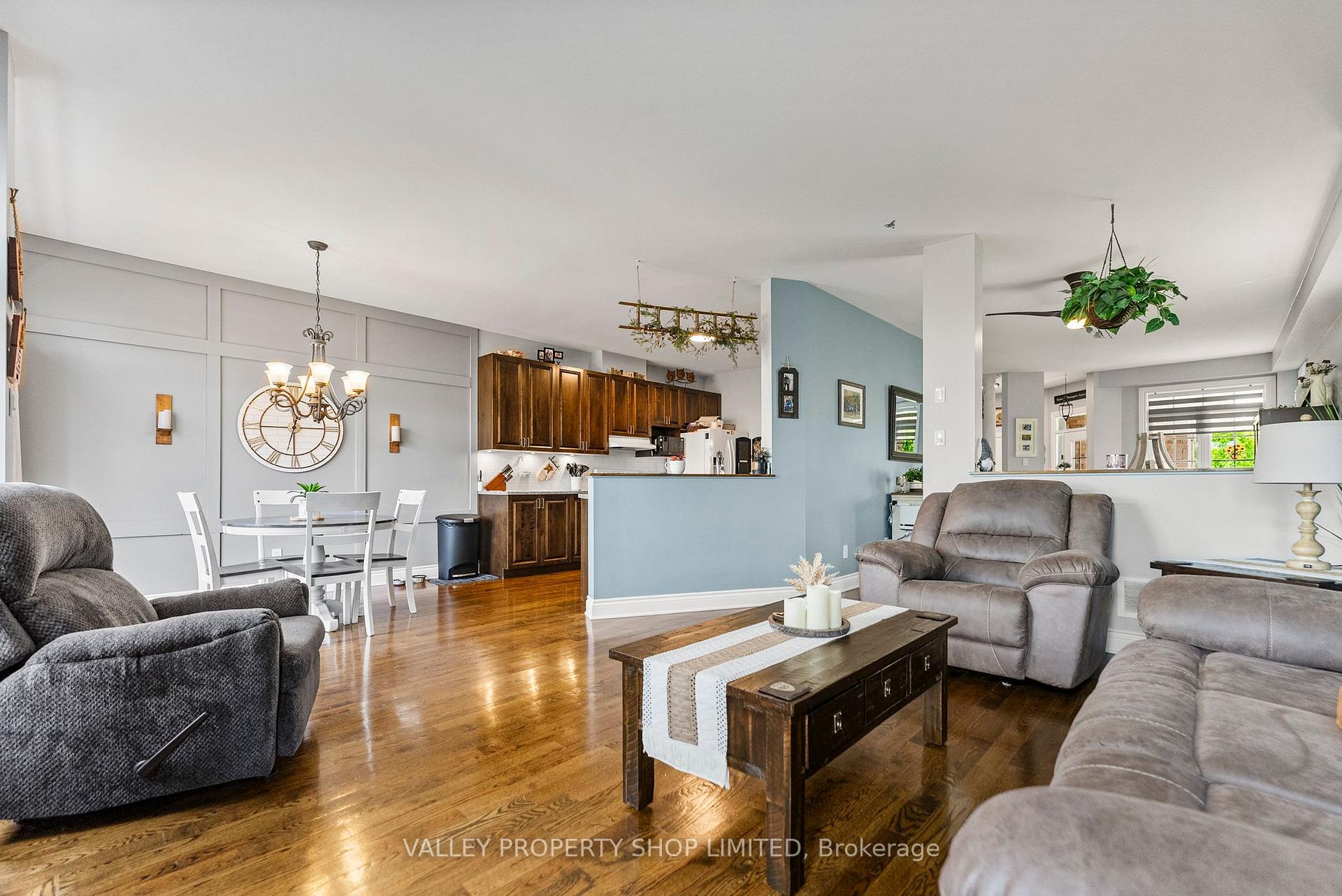 Photo 12 of 144 Desmond Trudeau Drive, Arnprior — HOMEH